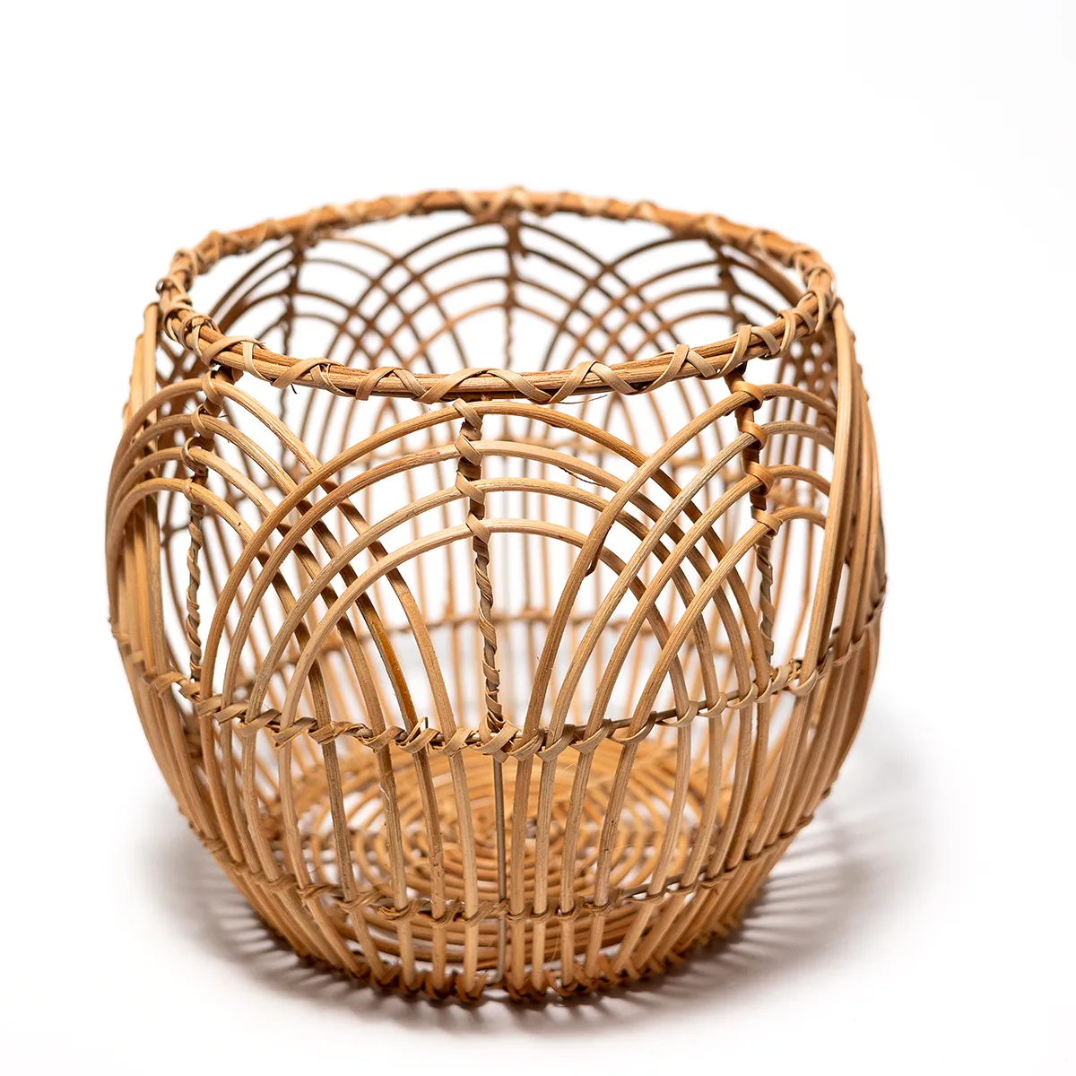 Large Thinly Woven Wicker Basket - Garden, Home decor