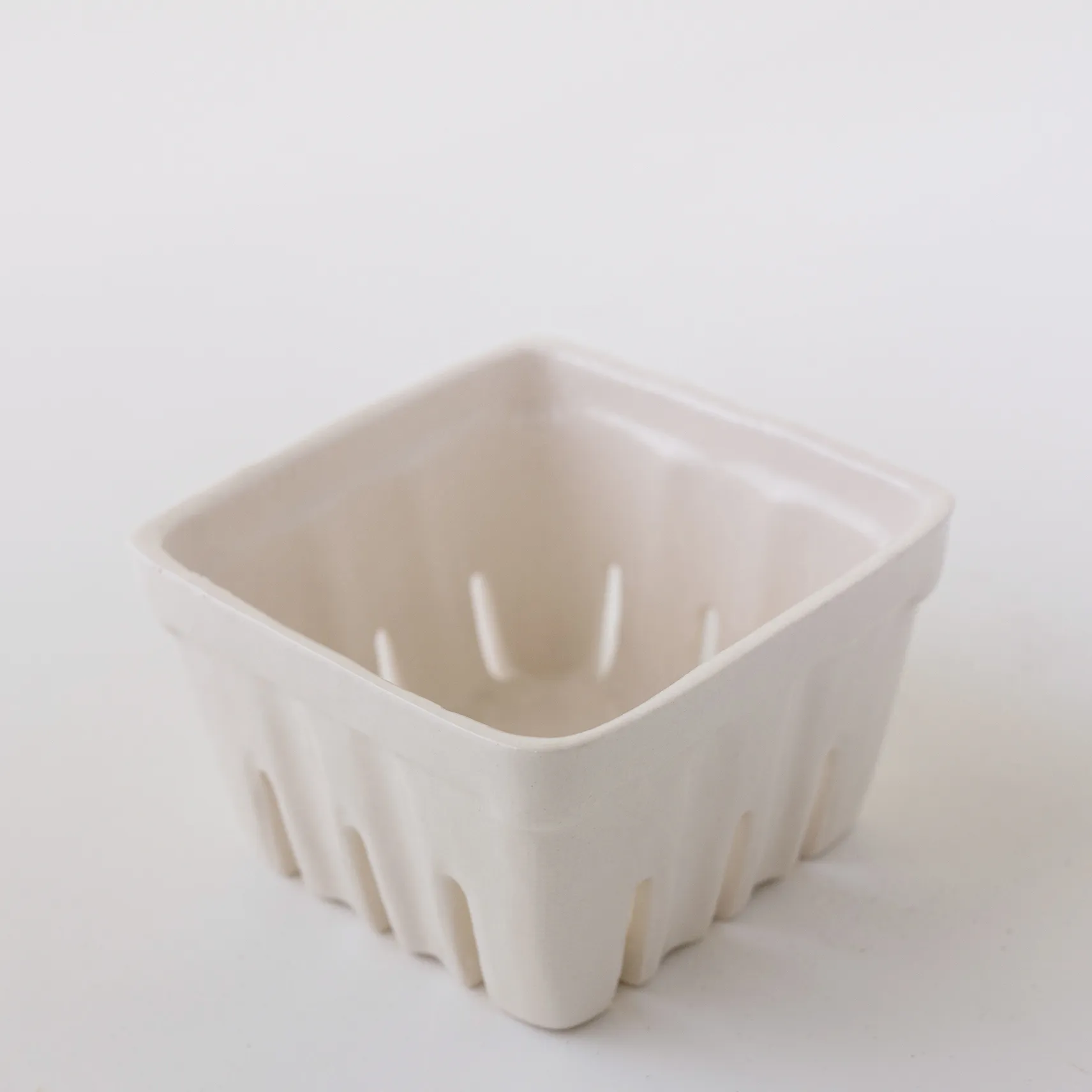 Ceramic Off White Berry Crate - 4. 5" X 2.75"