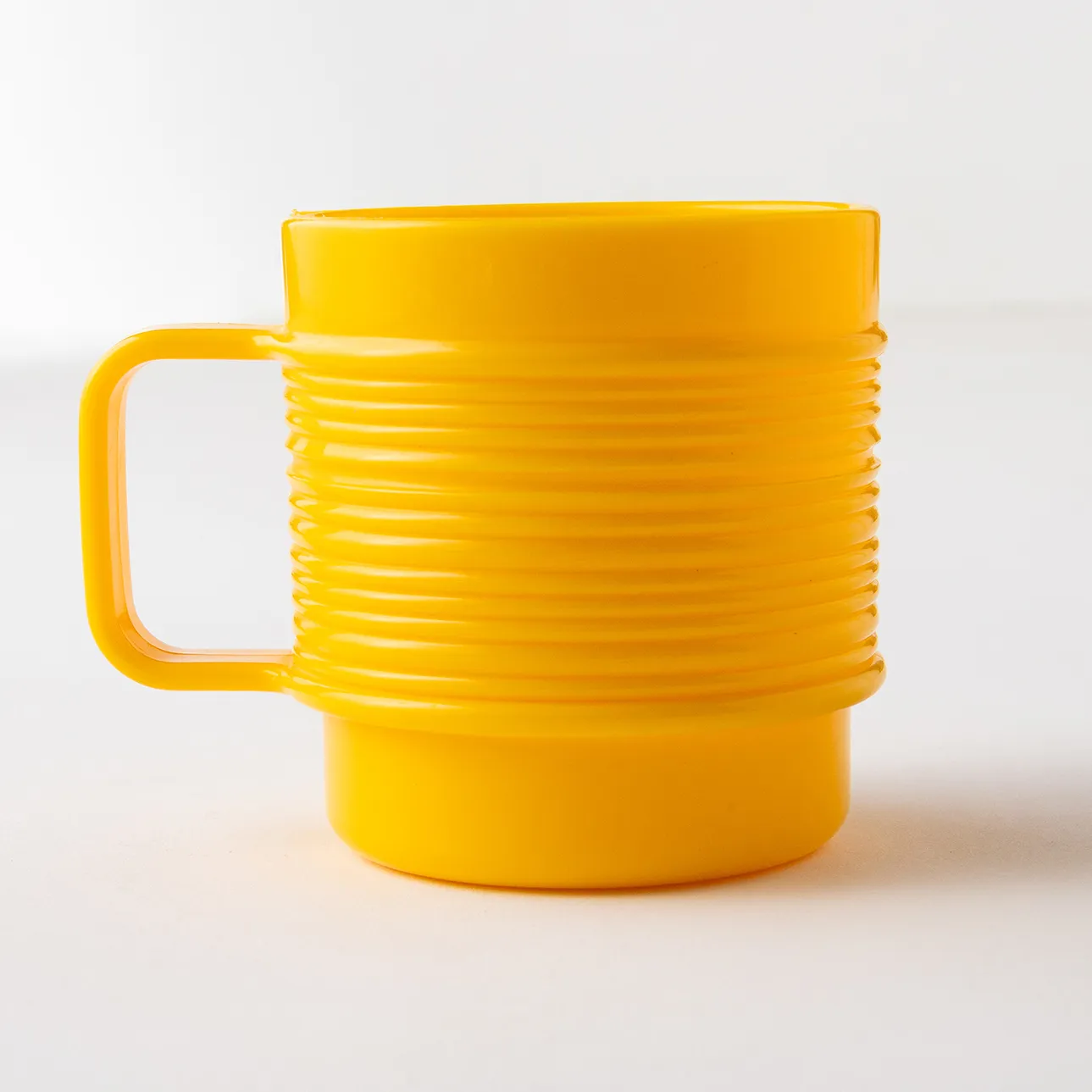 Yellow Rubbermade Plastic Coffee Mug Cup
