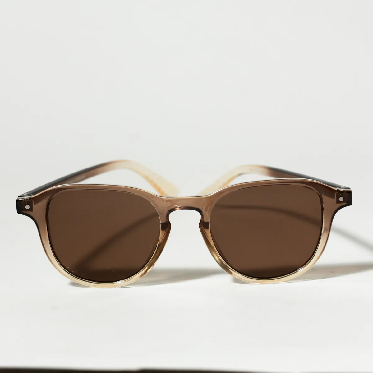 Retro Brown Gradient Round Acetate Sunglasses