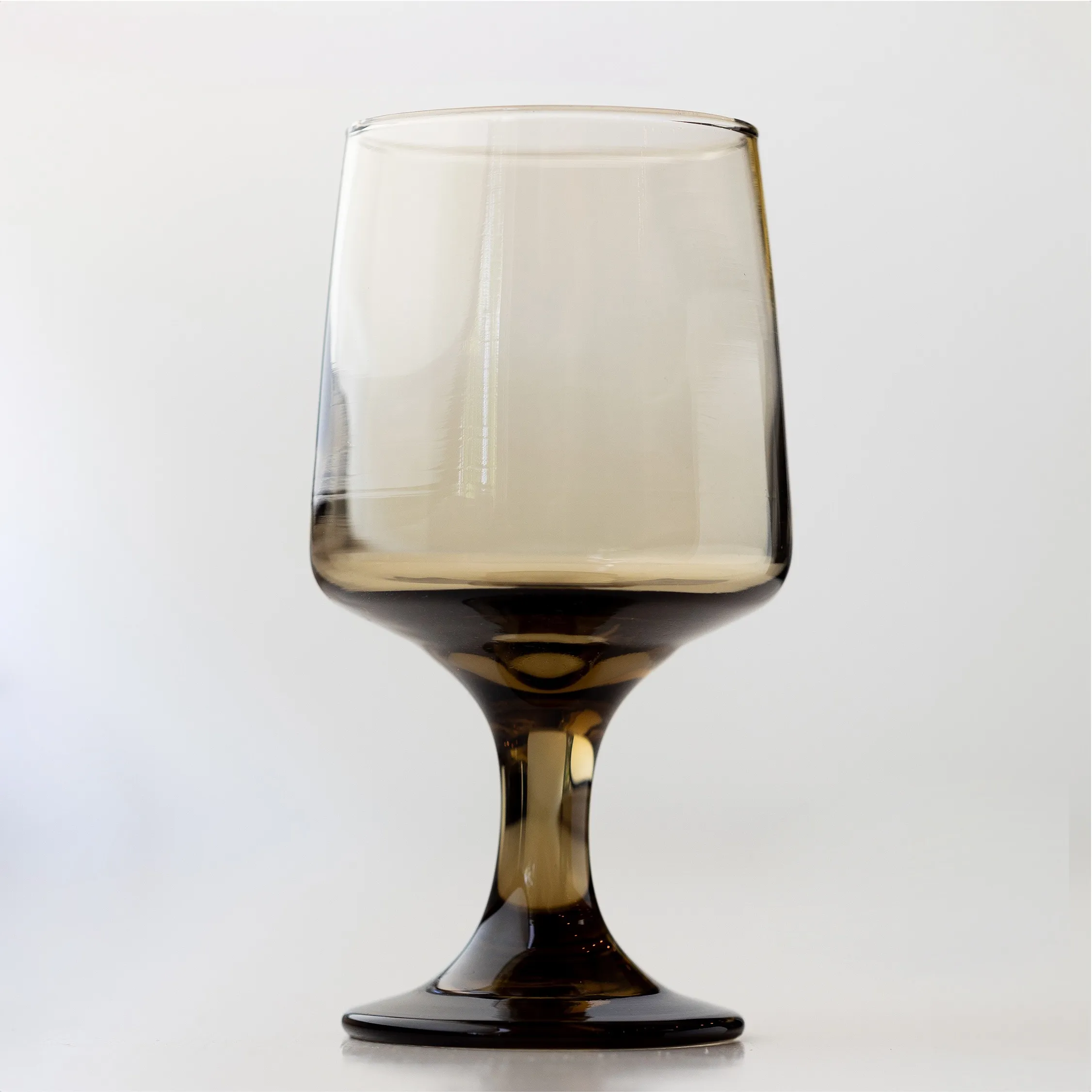 Smoky, Flat  Wine Glass - 5.75" x 2.5