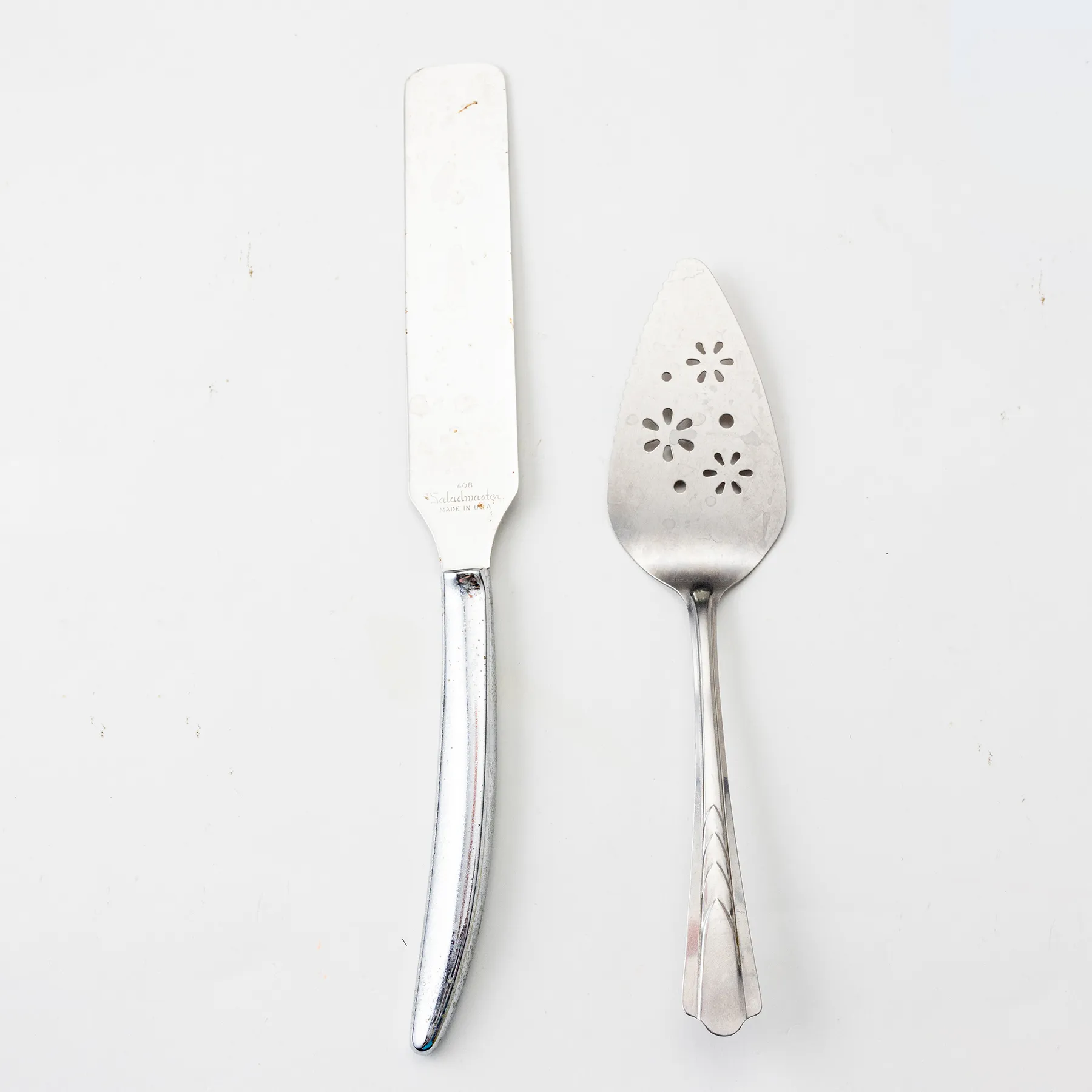 Silver serving utensils - Pie 9.75" knife 13"