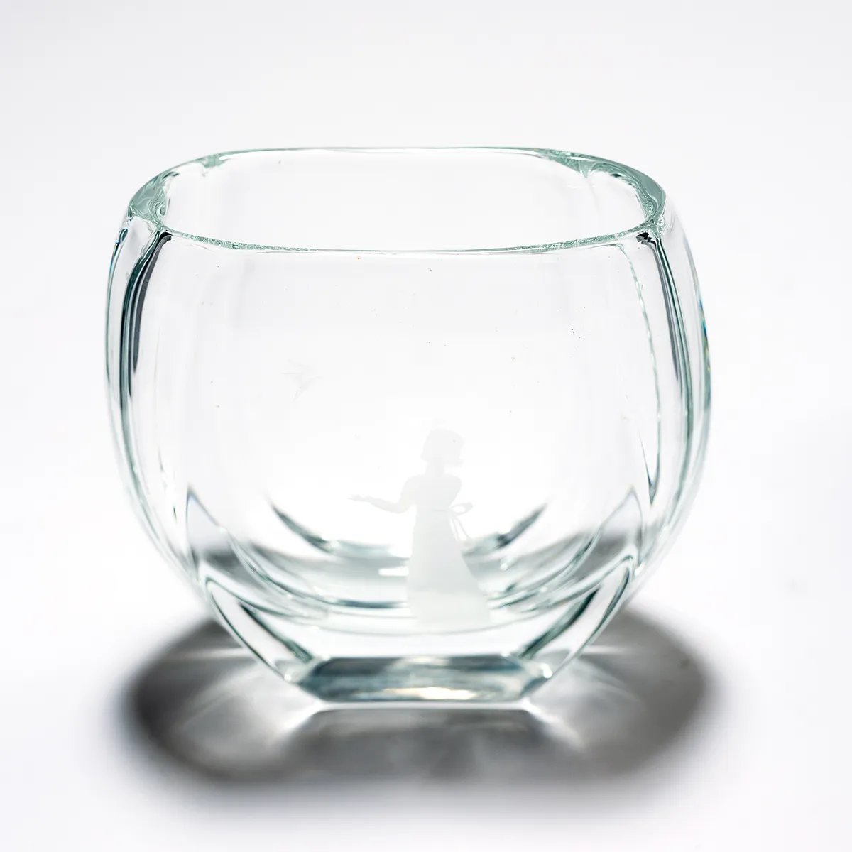 1930s Snow White Swedish Etched Crystal flower Vase