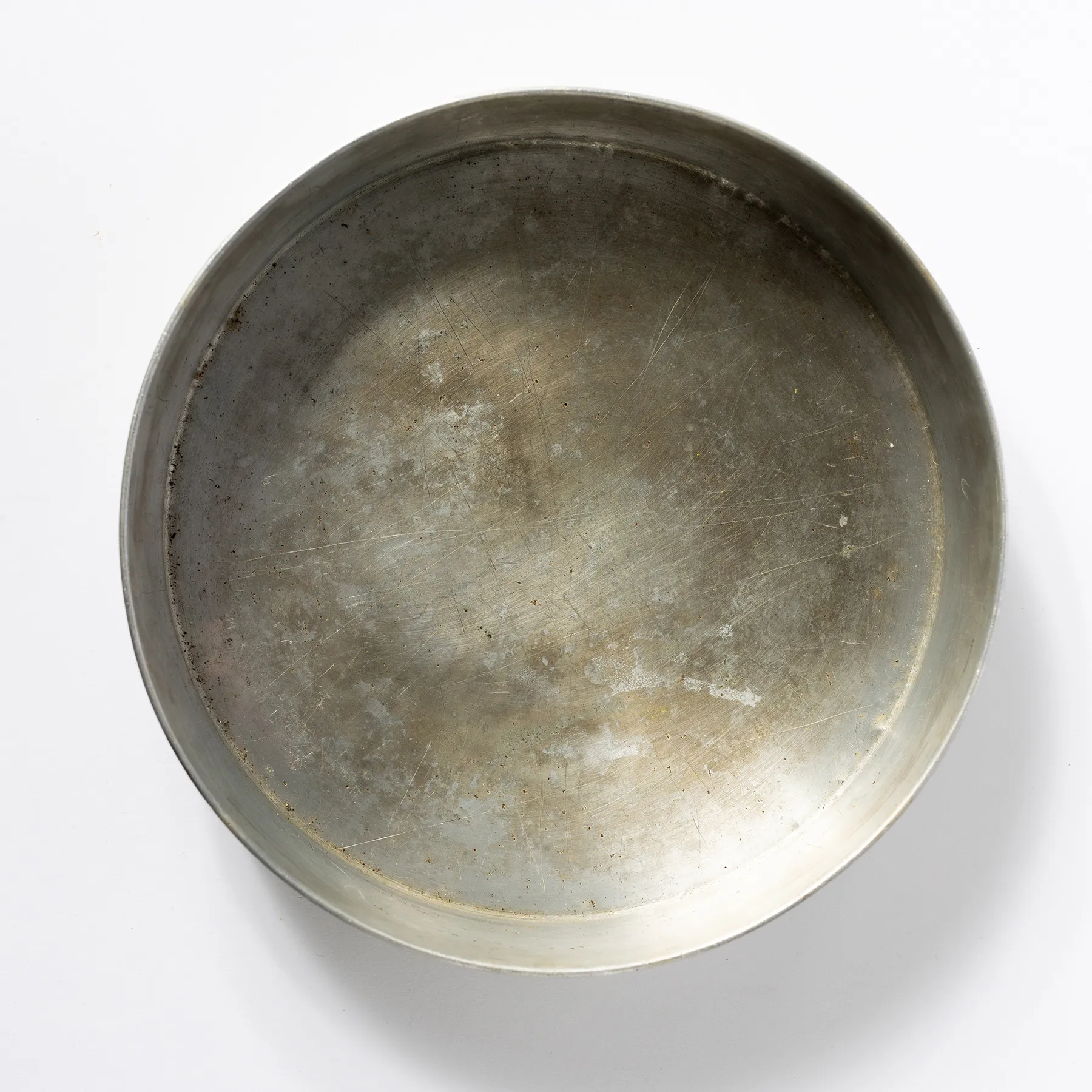 Vintage West Bend Cake Pan - 9.5"