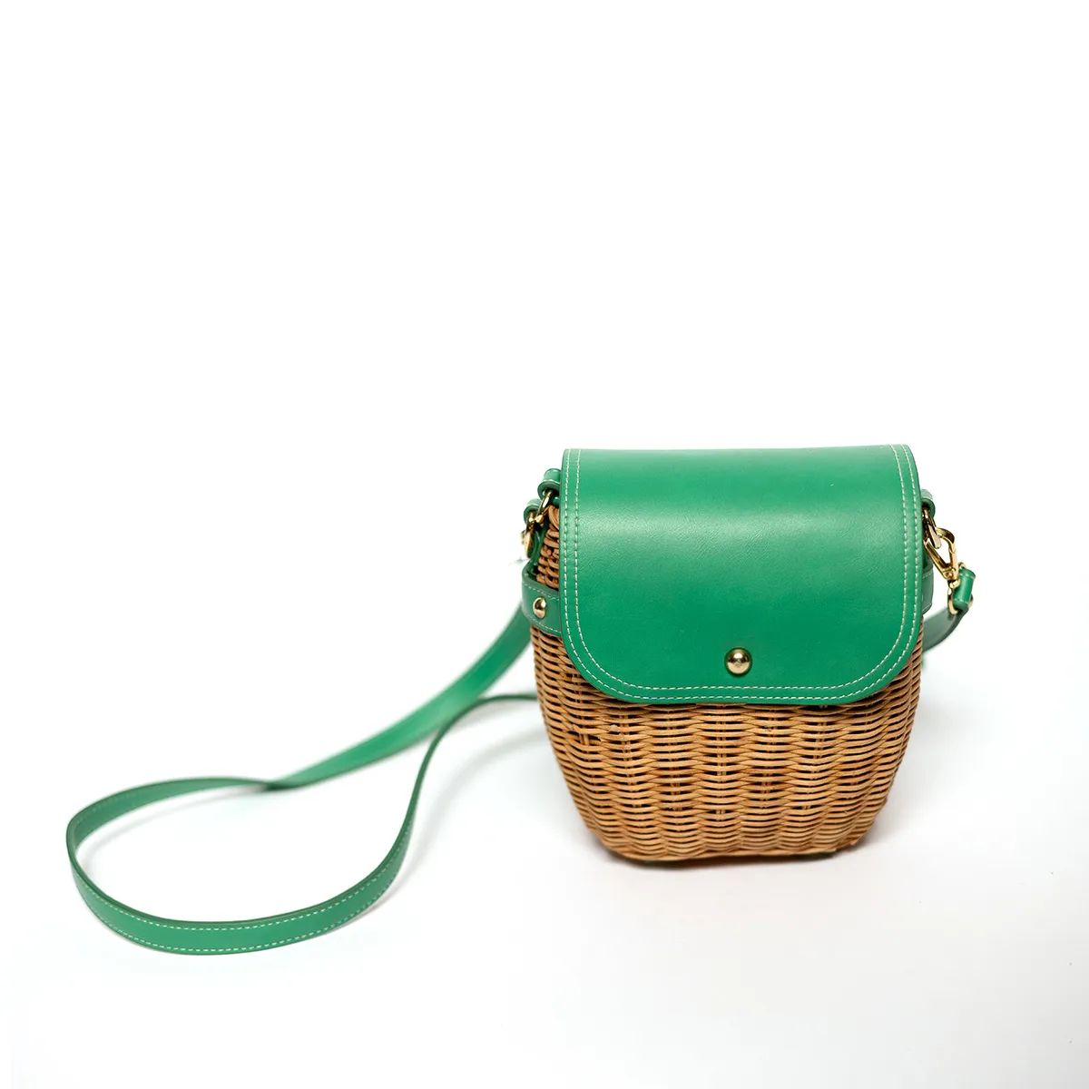 Tommy Bahama Green Leather and Wicker Crossbody Bag Personal Hand prop, Handbag, purse, pocketbook, Adjustable Strap