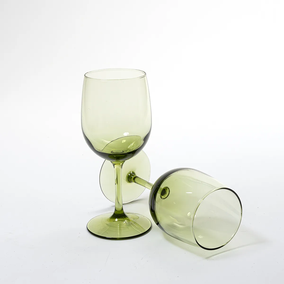 montibello Olive green wine glass - 7.5" x 2.25"