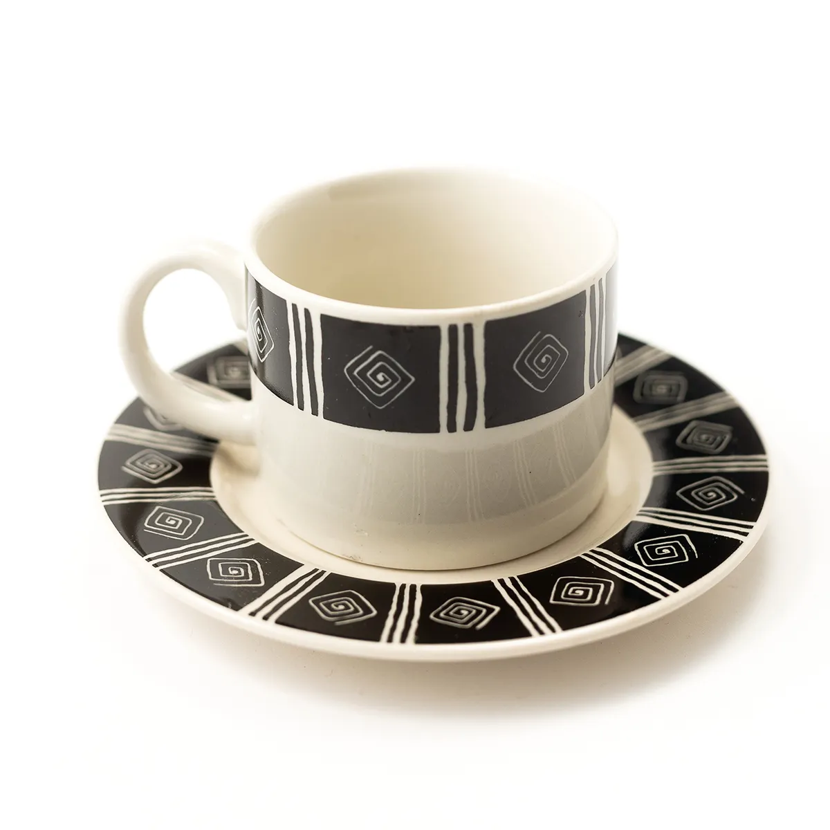 Sakura Majesticware, Inca pattern swirls and lines, black and cream, coffee cup - 2.5" x 3.25"