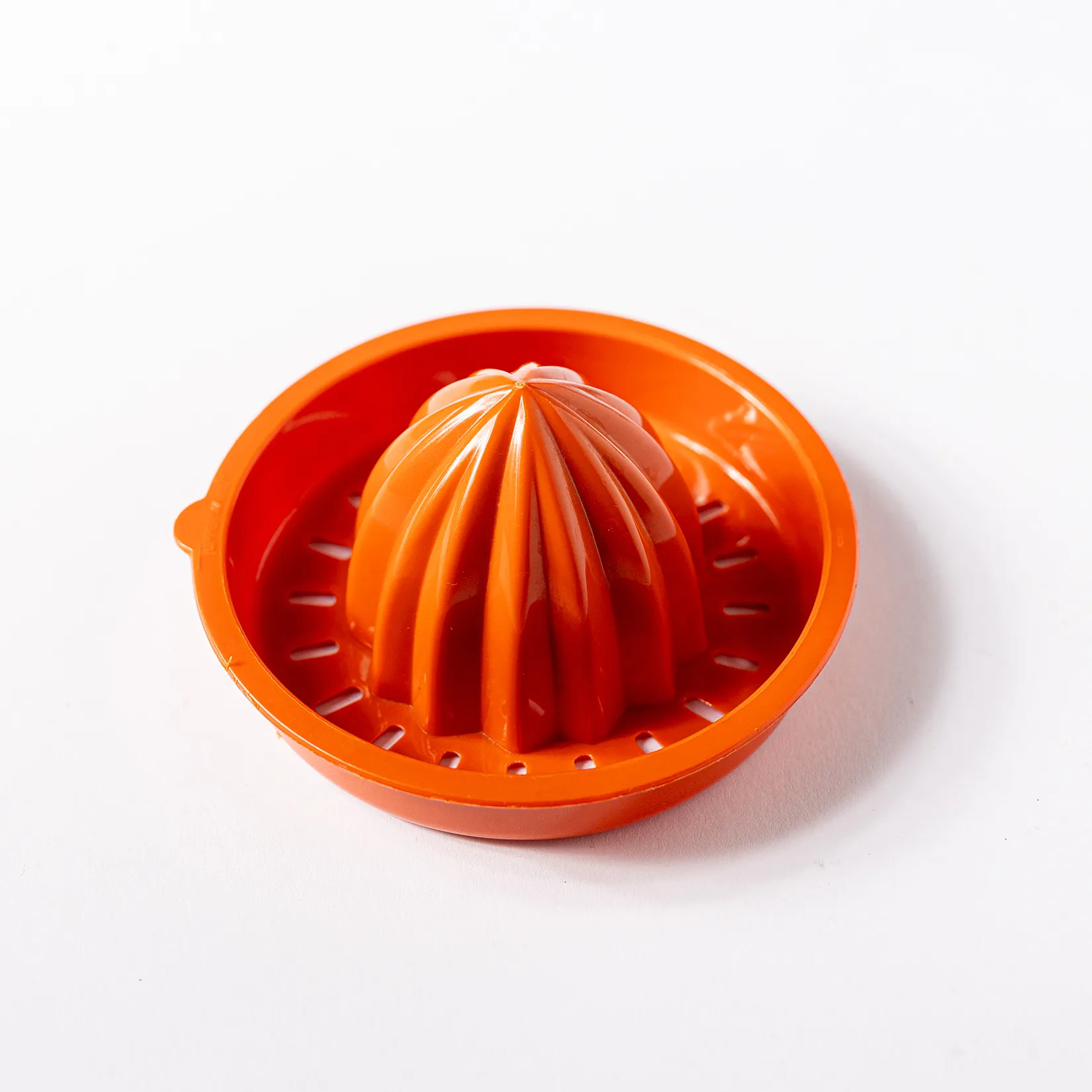 Vintage Tupperware Orange Citrus Juicer - 4" x 2.5"