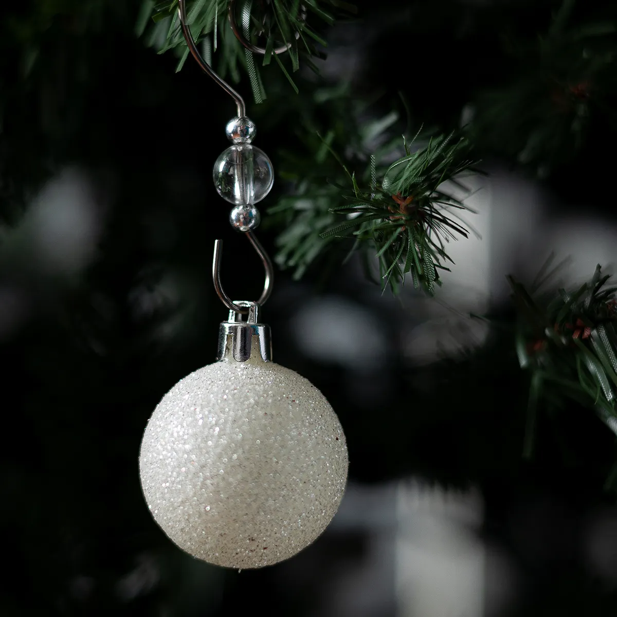 White Plastic Glitter Set. Christmas Tree Ornaments (9)