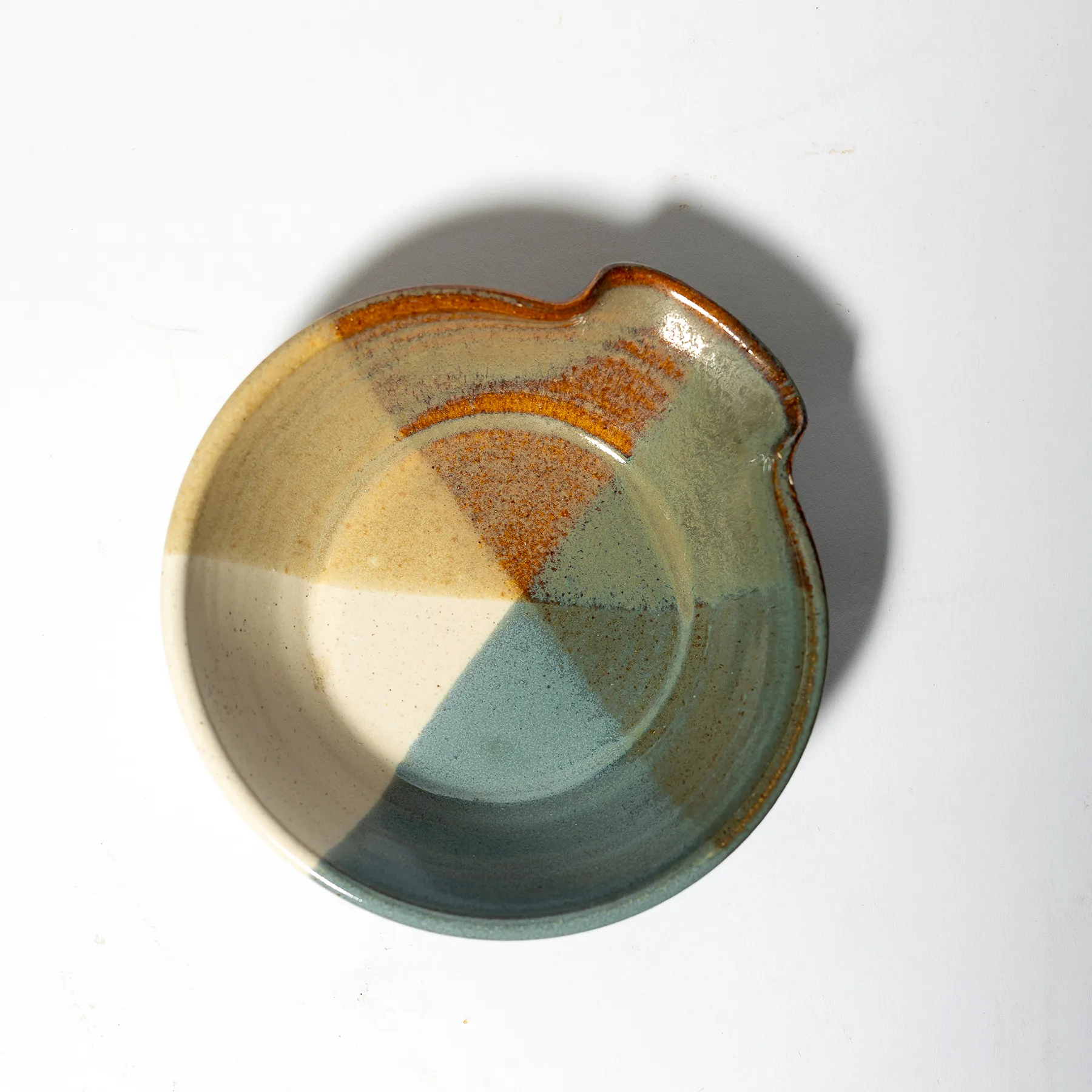 Pottery Small Pinch Bowl, Prep Dish with Pourable Spout or Ashtray - 1.75" x 5"