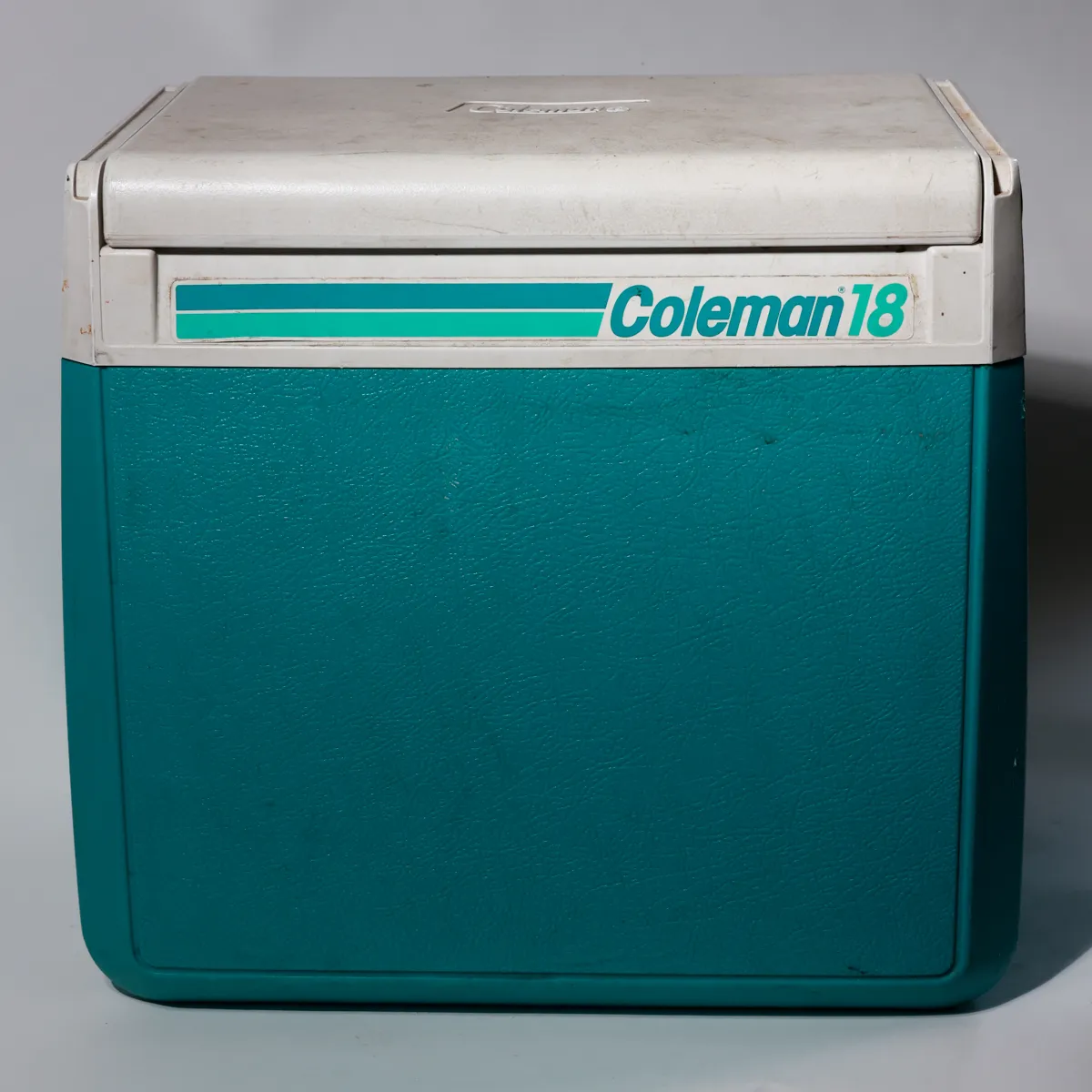Vintage 1990s Teal Coleman 18Qt Camping Cooler