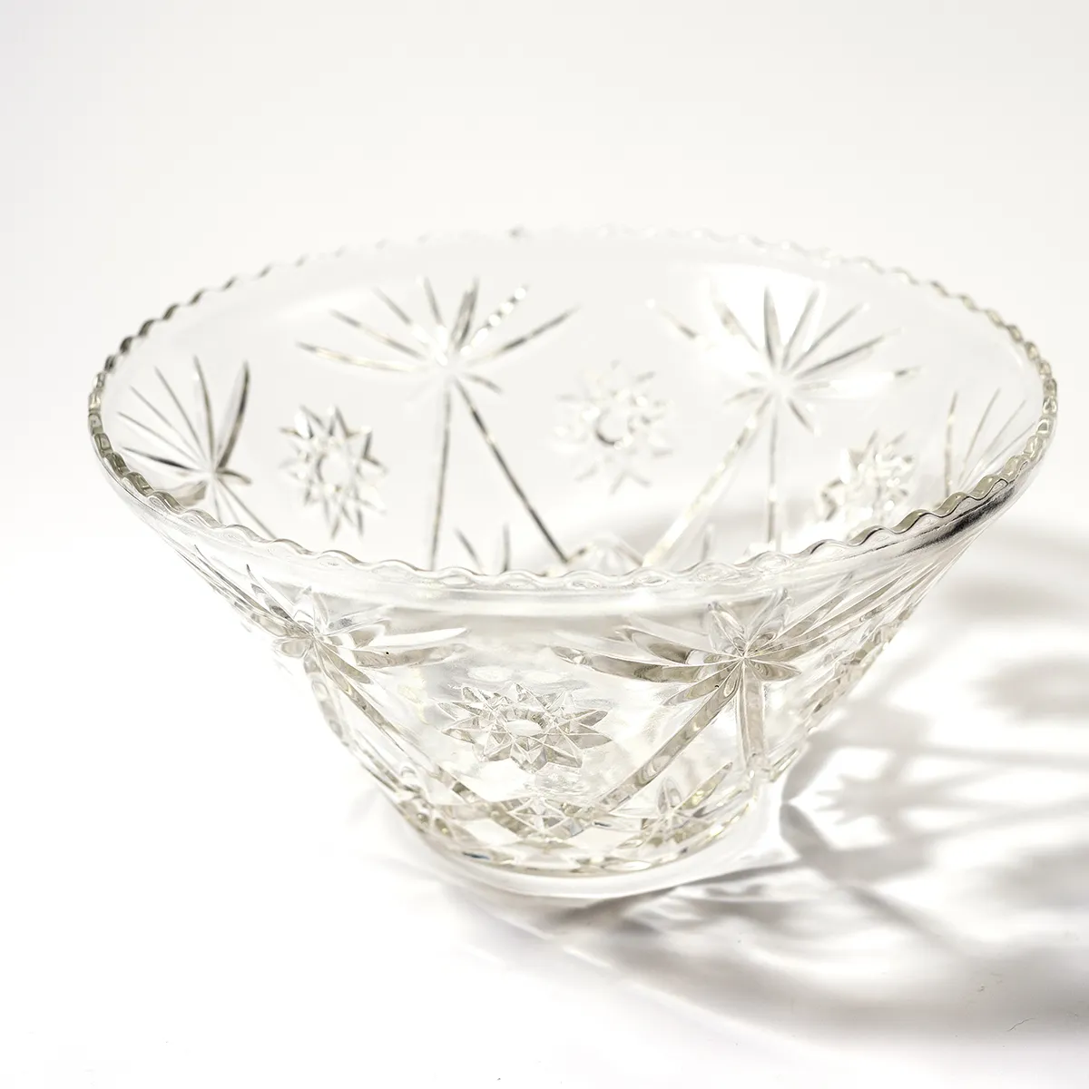 Vintage Punch Bowl with Glass Ladle, Anchor Hocking Savannah Pattern -  14" x 7"