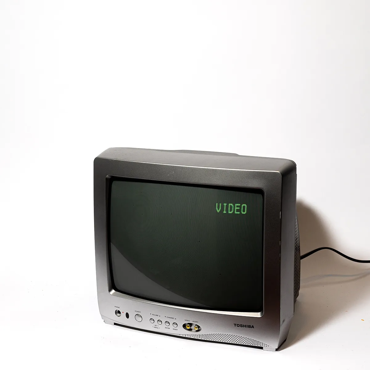 working Tashiba 13" Color CRT tv 13A24 front AV Port Retro Gaming - 