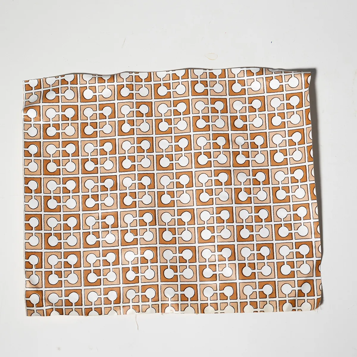 Wallpaper Remnant 1970s Shades of brown Circles on a grid