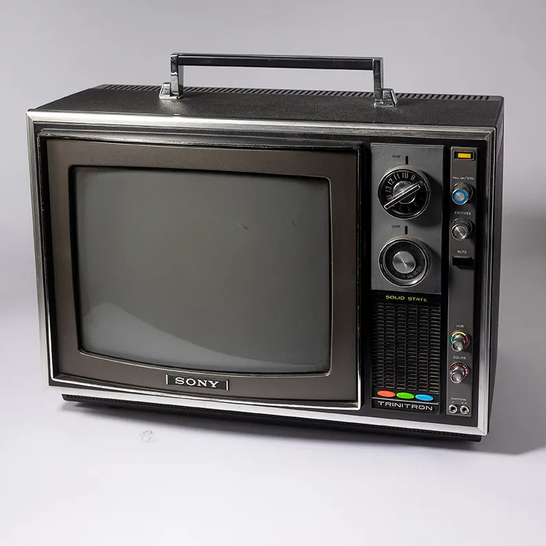 Vintage Sony Trinitron CRT Television. 1970 - 17" x 12.25" x 16"