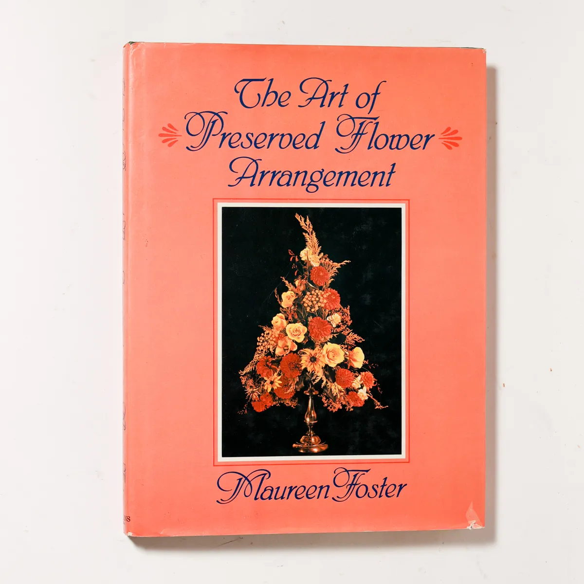 Book 1970s Preserved Flower Arrangement Instructional Hardcover Book