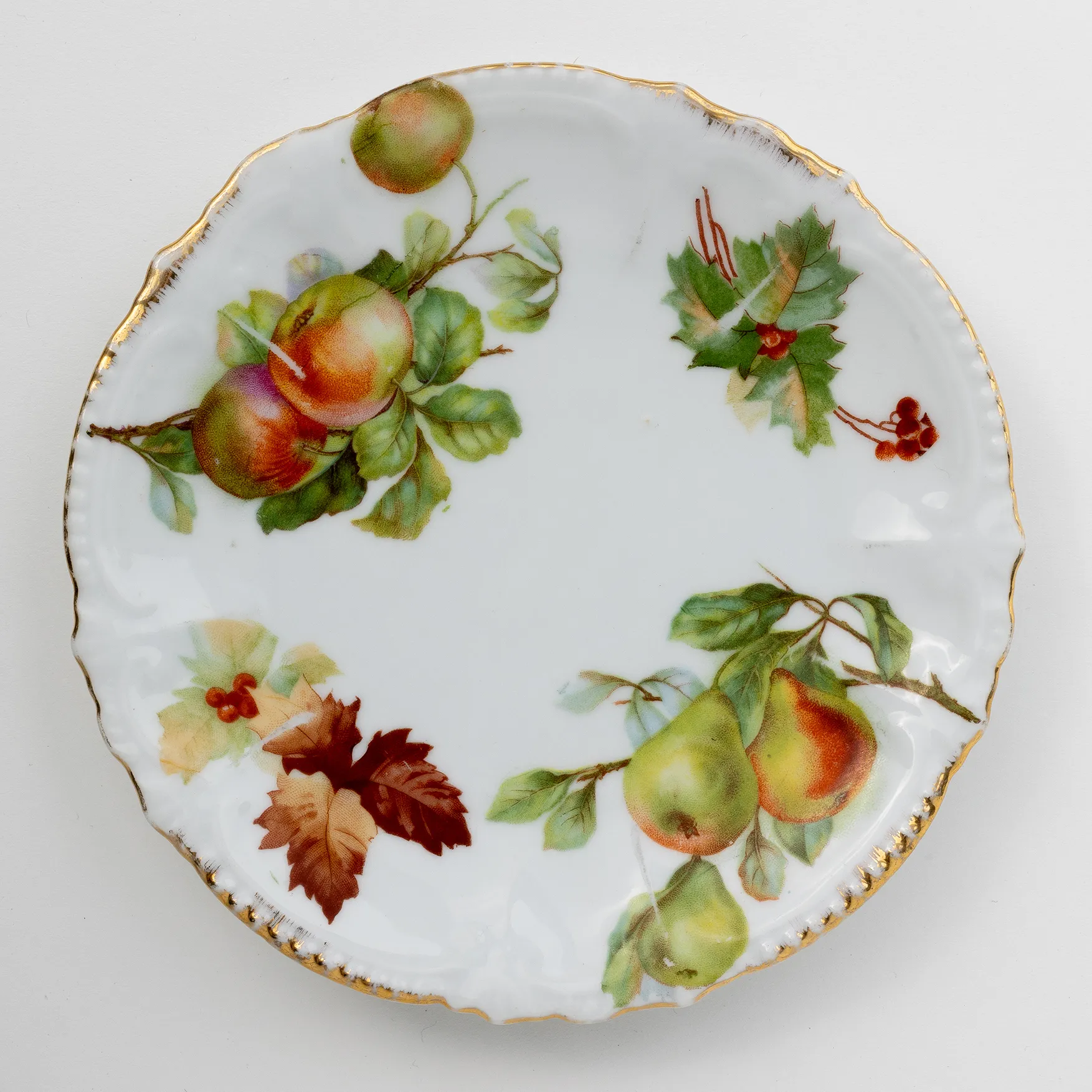 Apple and Pear Saucer - 6"