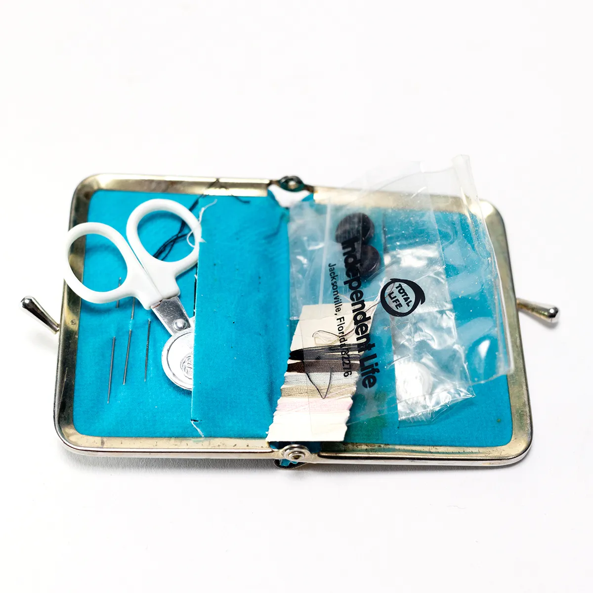 vintage Change Pouch Sewing Kit Retro Travel Sewing Kit Patchwork Colored Vinyl Twist Snap Closure Pocket Purse