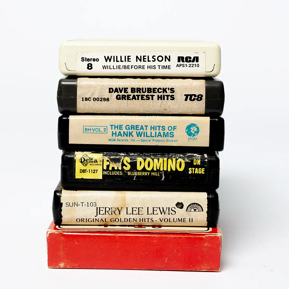 6 assorted 8 Tracks Waylon Jennings, Dave Brubeck, Jerry Lee Lewis, Hank Willians, Willie Nelson, Fats Domino 
