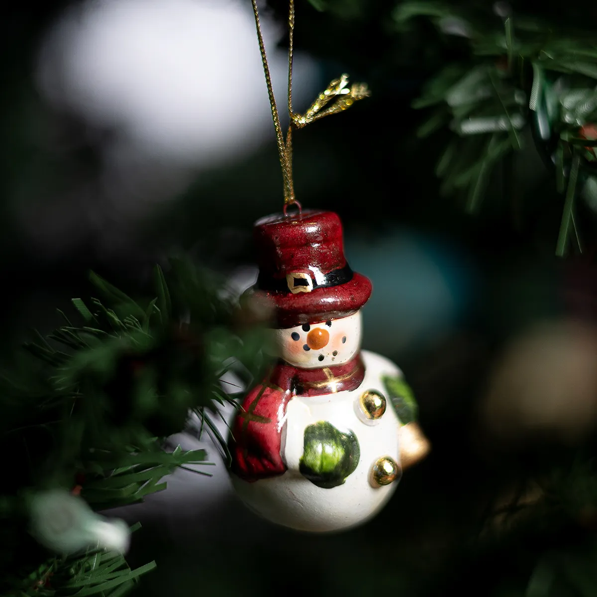 Ceramic Snowman Christmas Tree Ornament red hat and green gloves