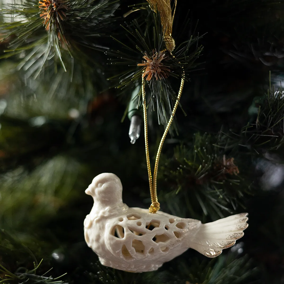 Vintage Cream Lenox Doves of light Christmas Tree Ornaments 