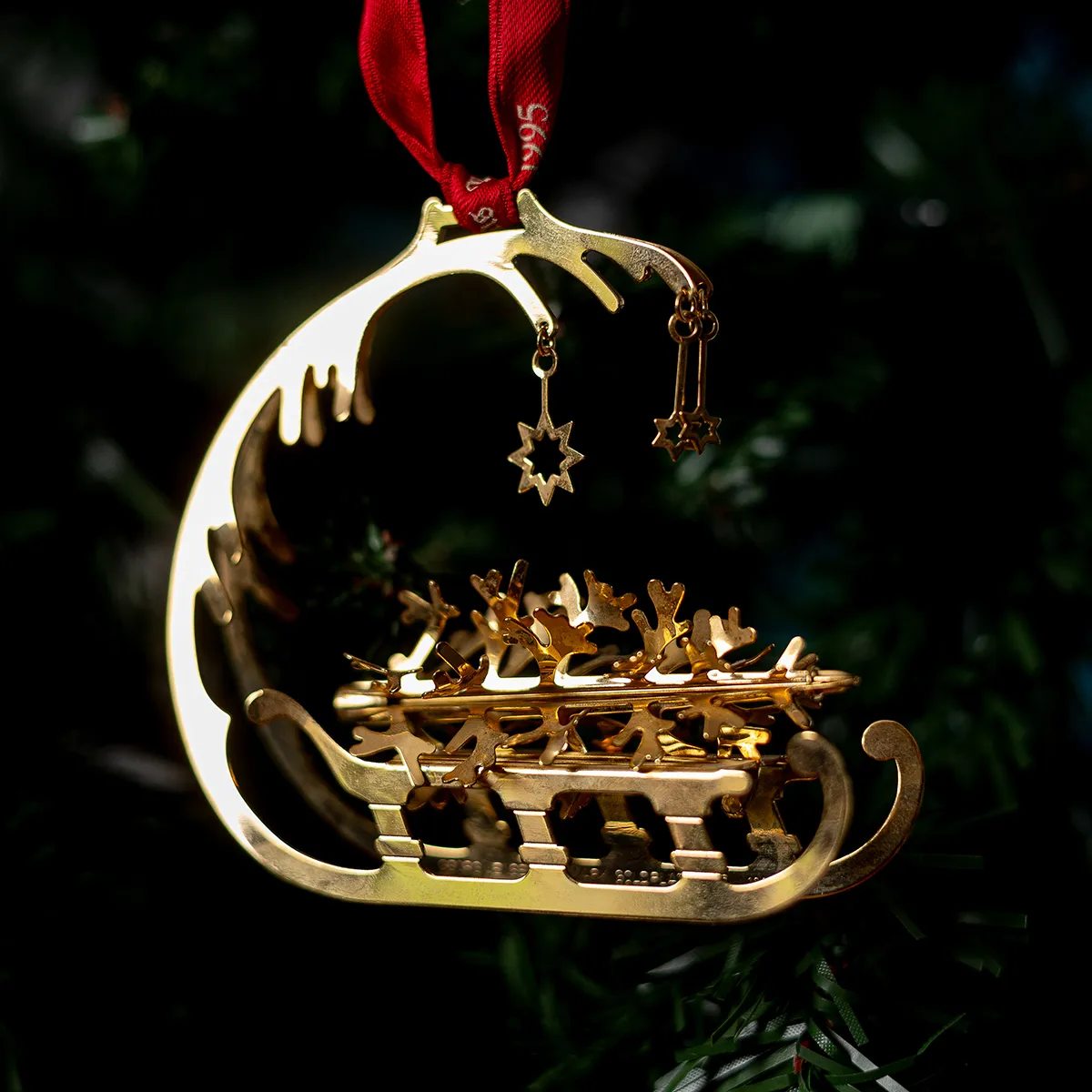 Georg Jensen Christmas Mobile 1995 - Christmas Sleigh - Gold Plated Sleigh with Christmas Tree and hanging stars