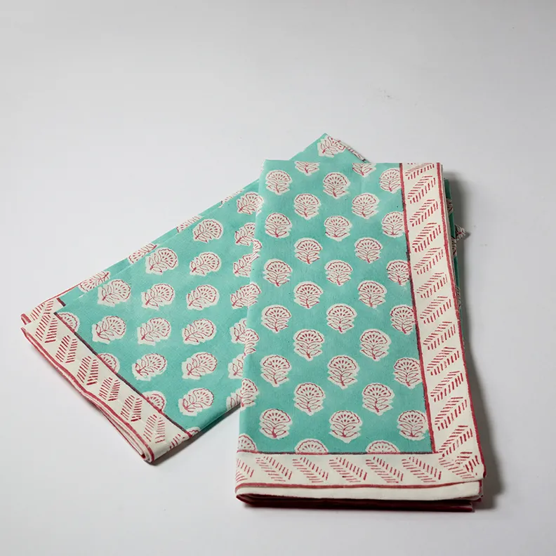 Set Aqua Blue and Red Flower Motif - 21" x 21"