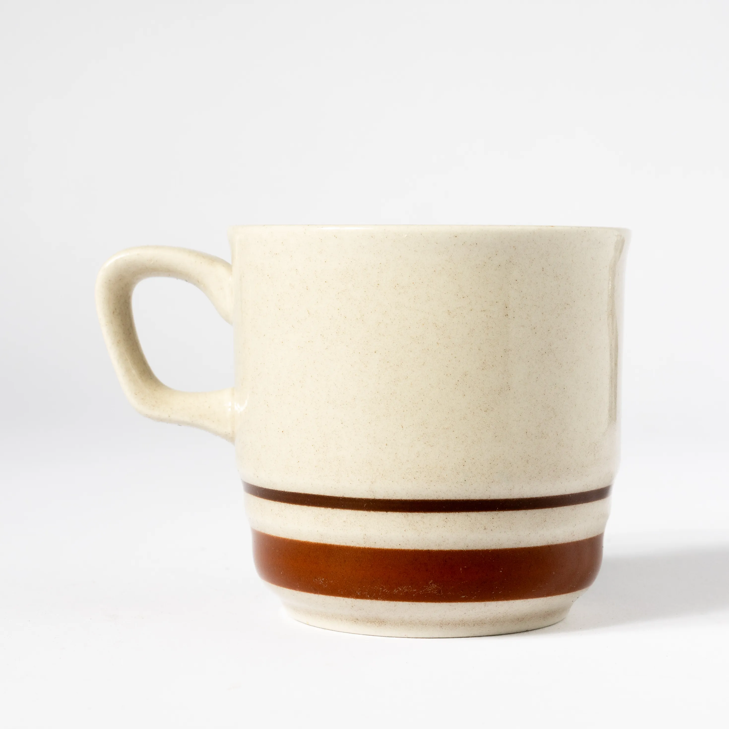 Chateau Hand Painted Stoneware Dark brown coffee mug/cup - 3.25" x 3.25"