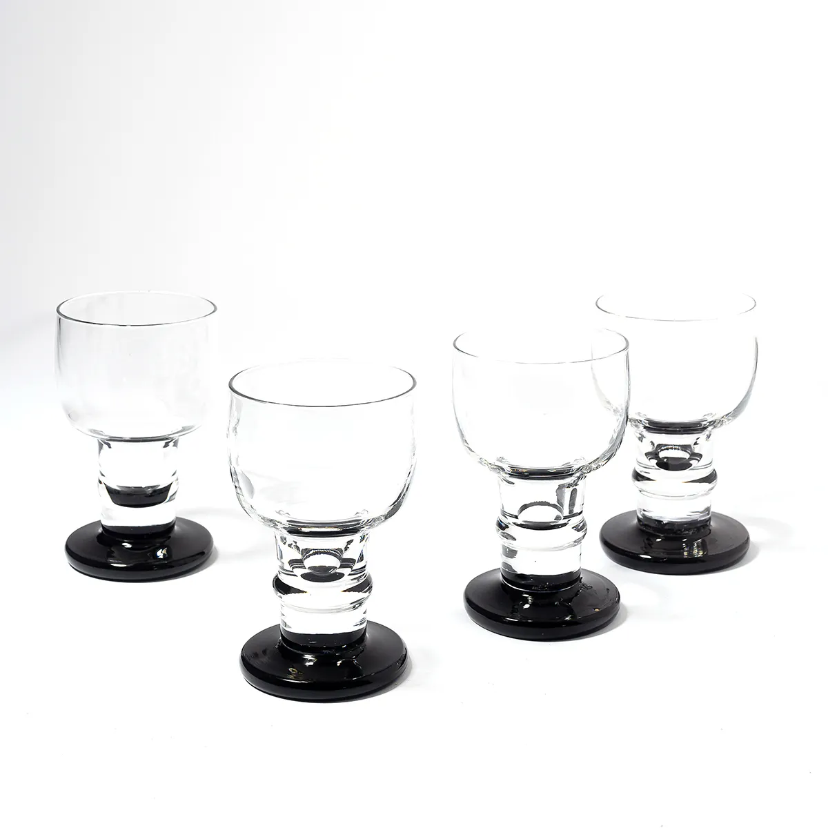 Hand Blown, Clear, Short, Thick Stemmed, Red Wine Glass with Black Base - 5" x 3"