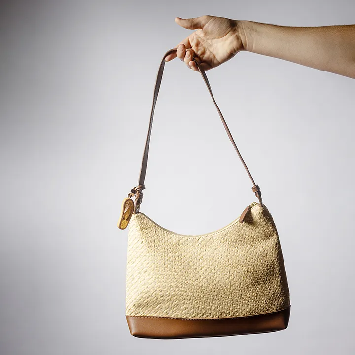 Vintage Beach Core Wicker Purse with Brown Leather Base