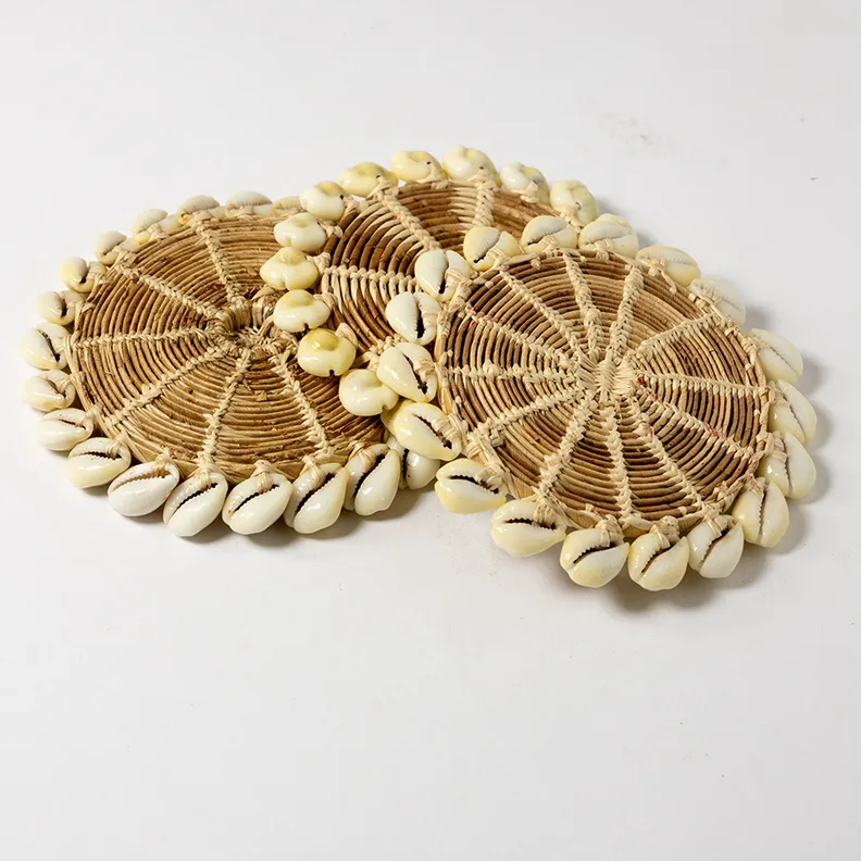 Cheeky Beachy Coasters made of Shells - 4"