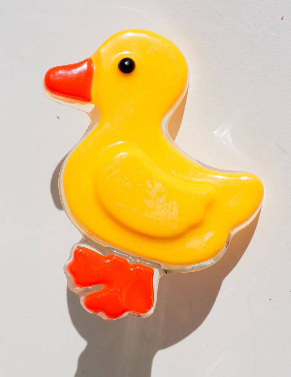 VINTAGE Hard Plastic Yellow Duck Night Light Electric Plug