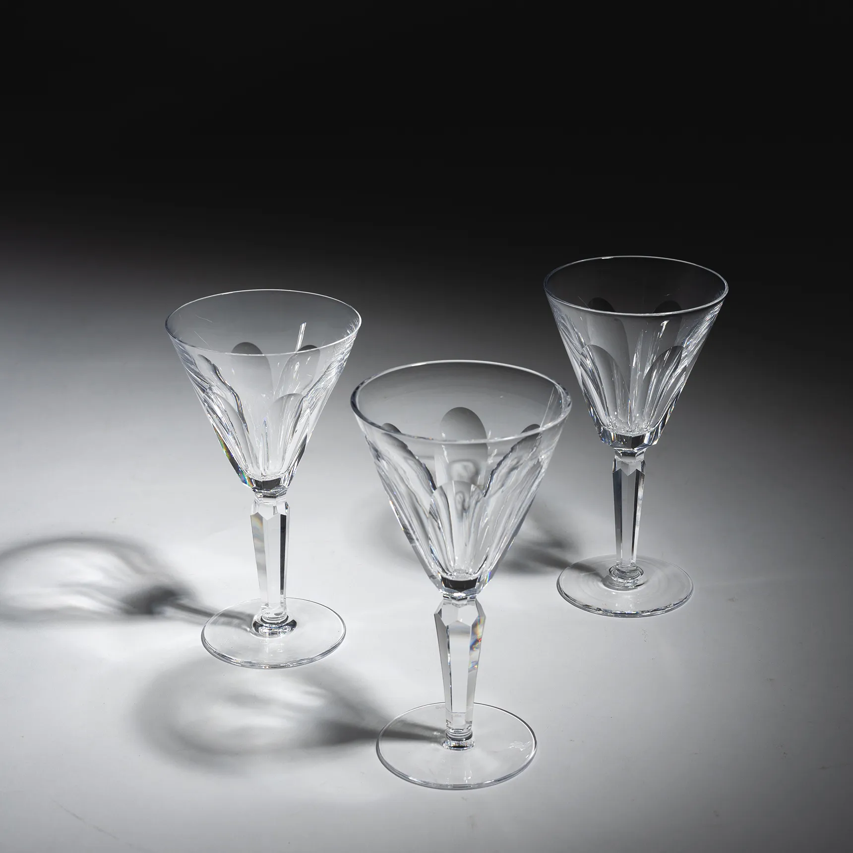 Set x 3 Thumbprint Crystal Martini Glasses - 6" x 3.5"