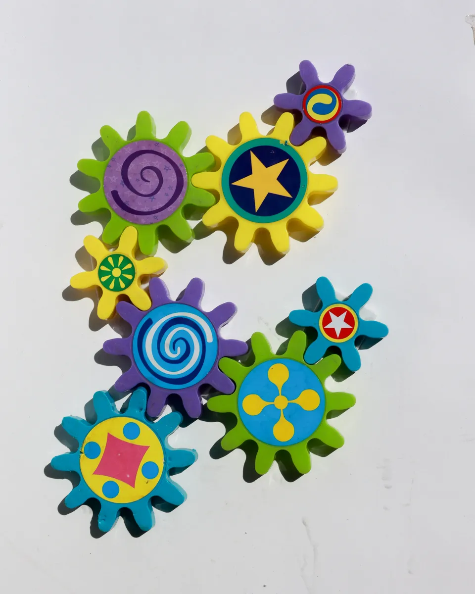 Used Refrigerator Magnets, Colorful Gears, Kids Stuff, Children's Toys