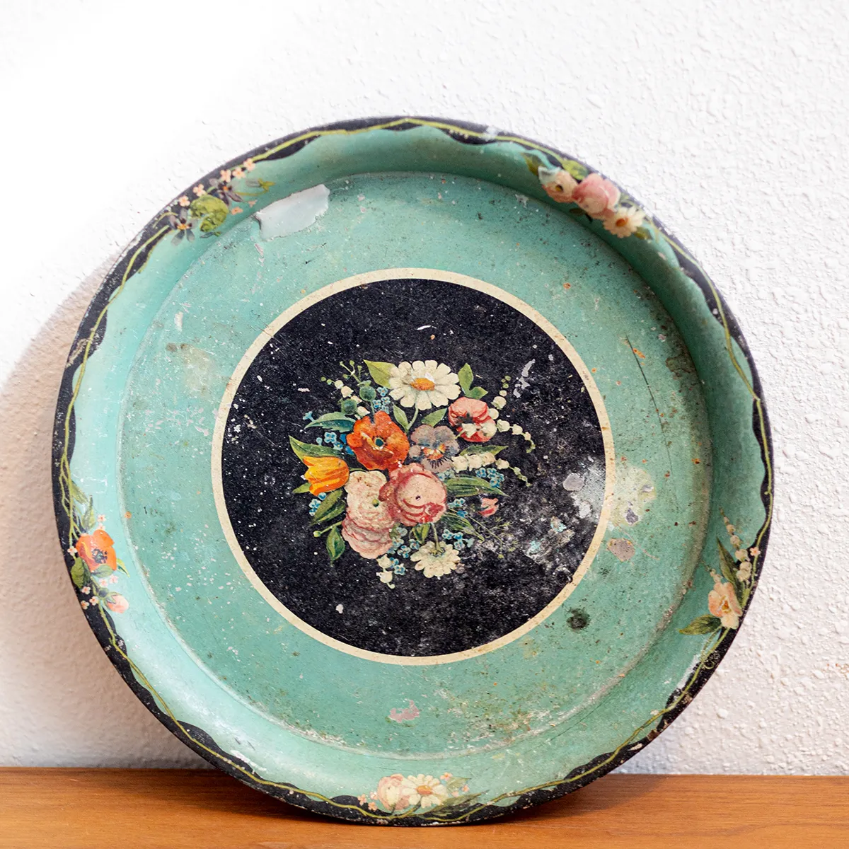 Vintage Black Tin Serving Tray with Pink & Red Flower Design 12" Diameter