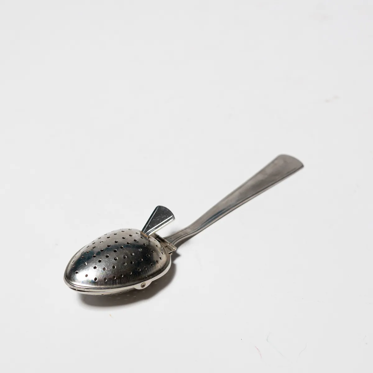 Vintage Viking Stainless Steel Tea Herb Strainer Infuser Hinged Double Side Spoon 6"