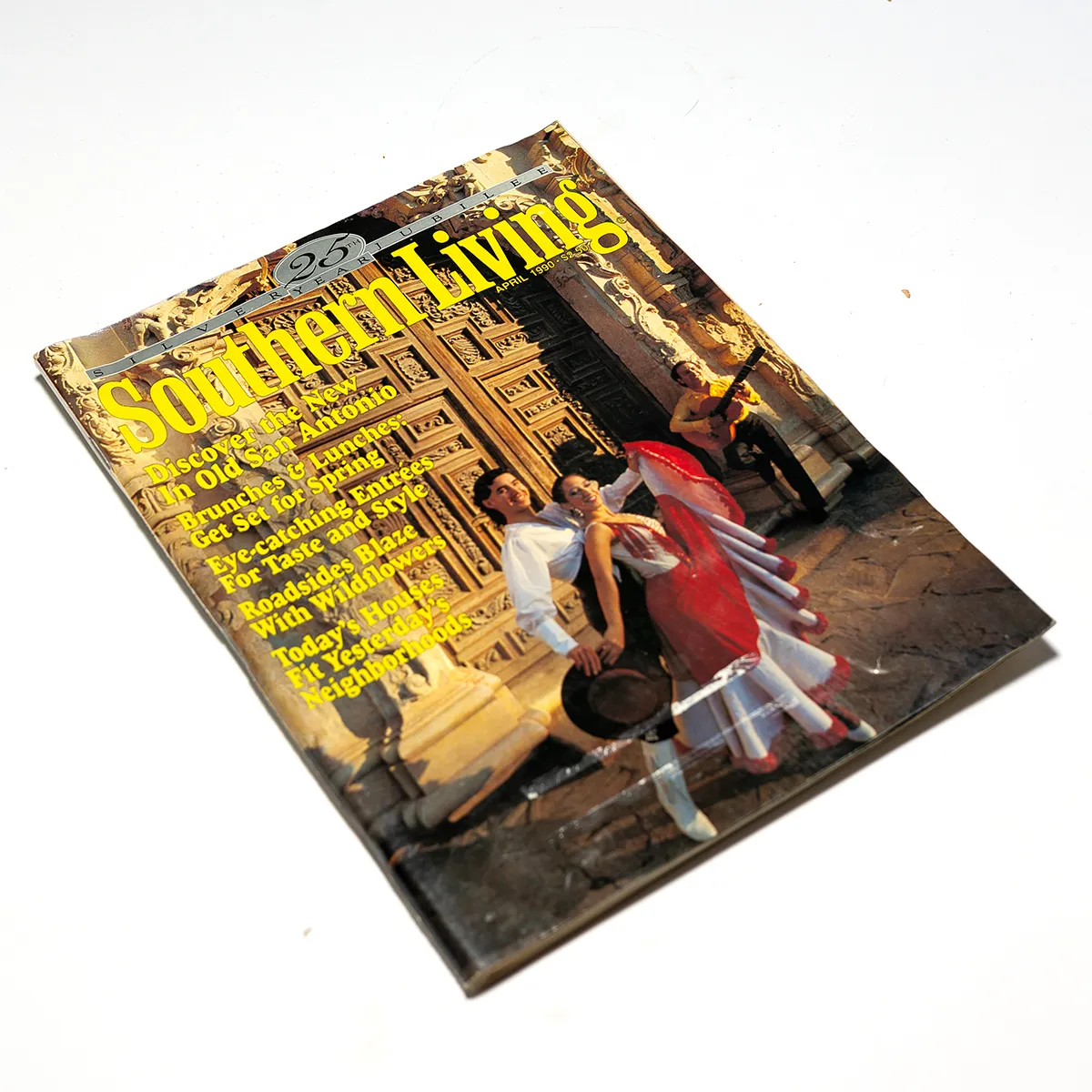Classic Magazine - Southern Living April 1990 Cover Hispanic Dancers - 