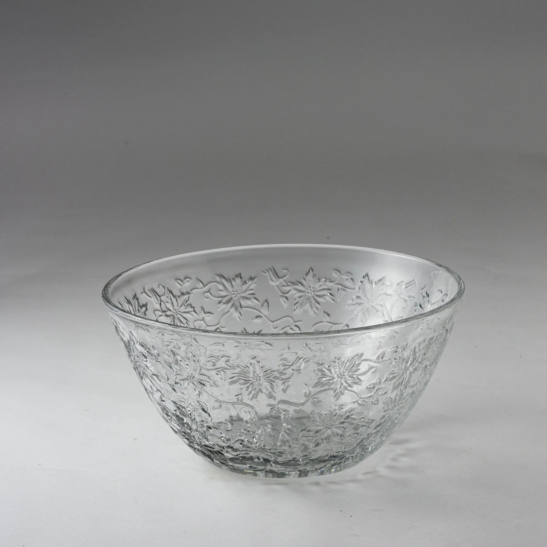 Princess House Fantasia Salad Bowl Holiday Punchbowl with Poinsettia detail - 5" x 10.75"