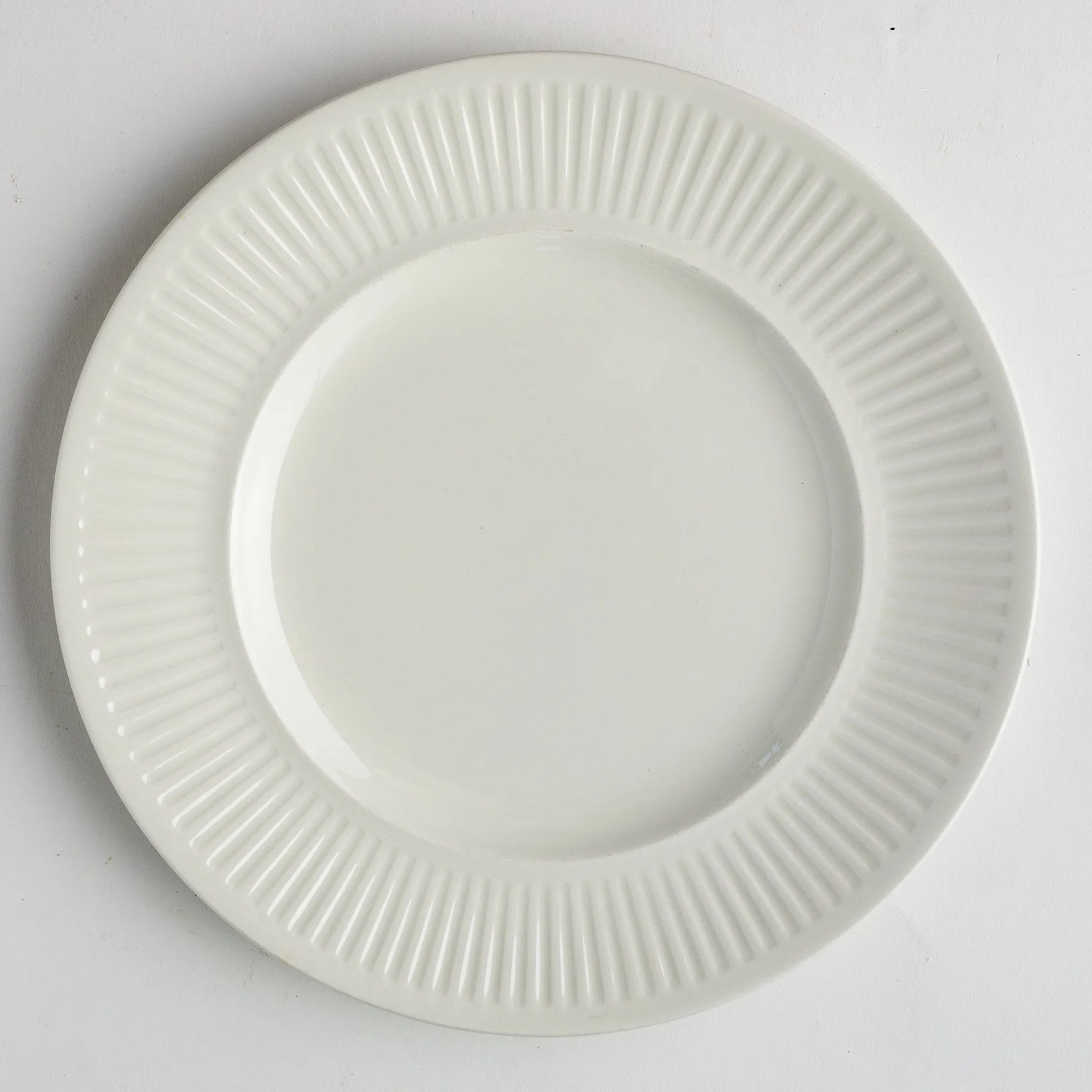 Cream Dinner Plate Wide Striped Rim - 10" diameter