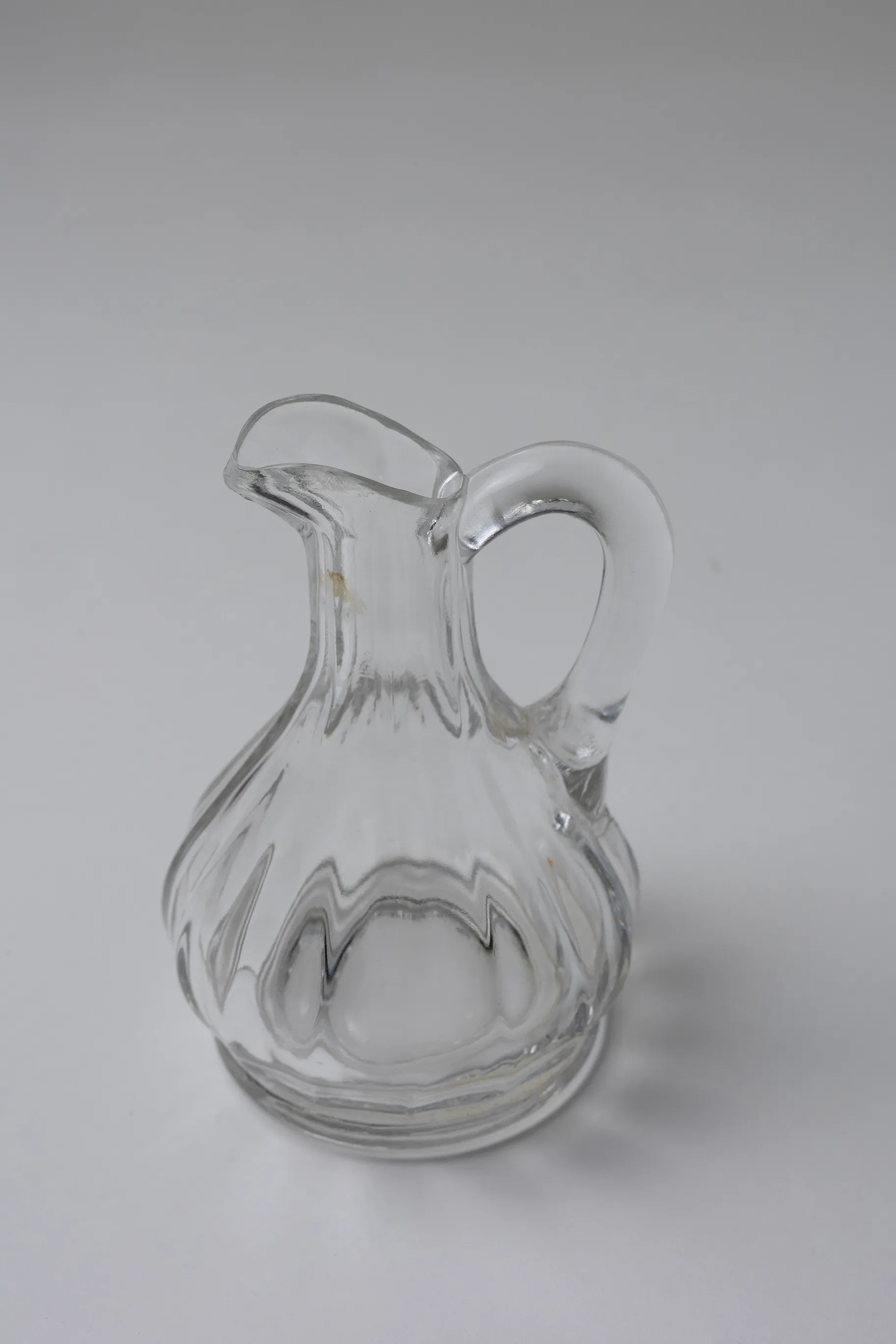 Clear Ribbed Decanter Oil and Vinegar