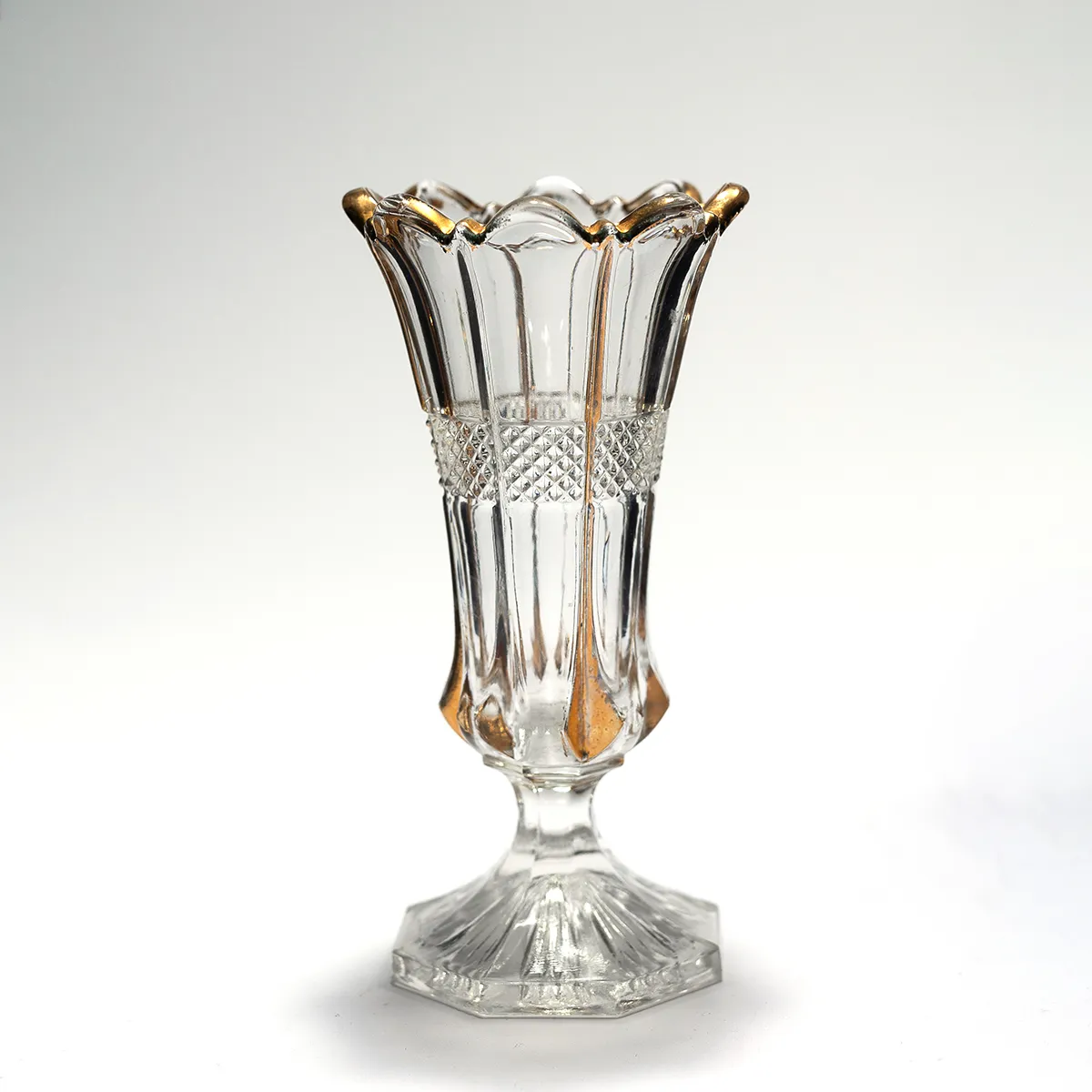 Stemmed and Fluted Crystal Clear Flower Vase with Gold Edging detail 