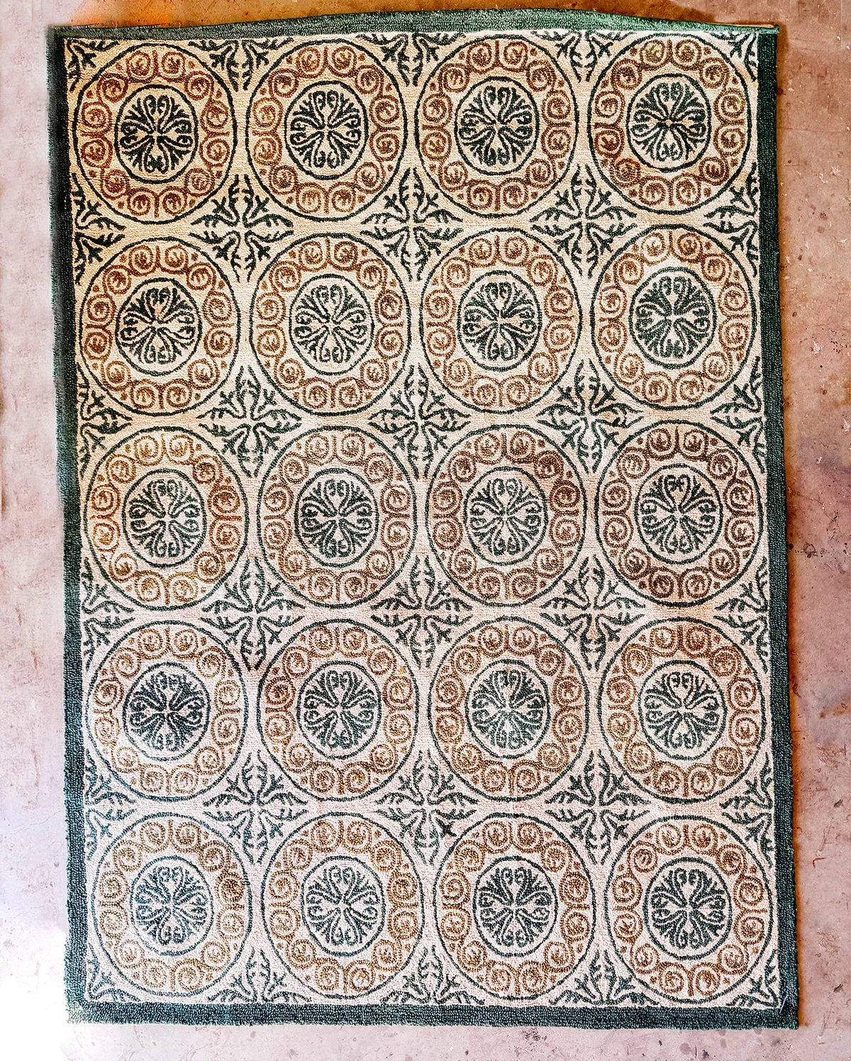 Extra Large Area Rug, Green, Gold, Cream Circle