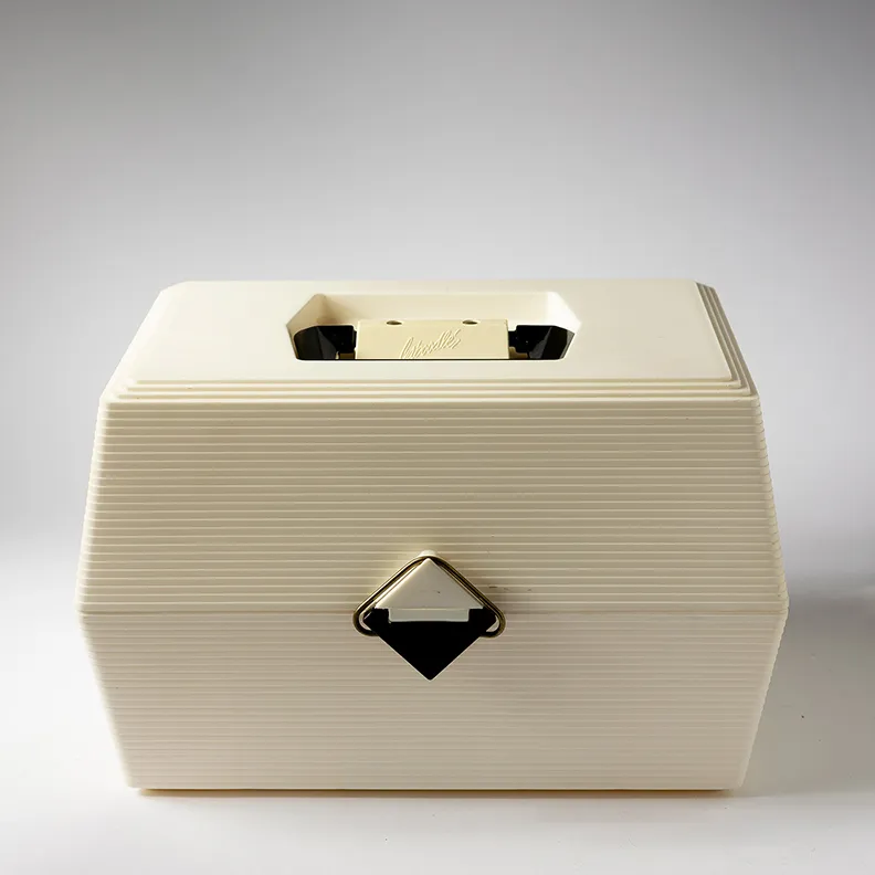 Classic Caboodle Art Deco - 8.5" x 13"