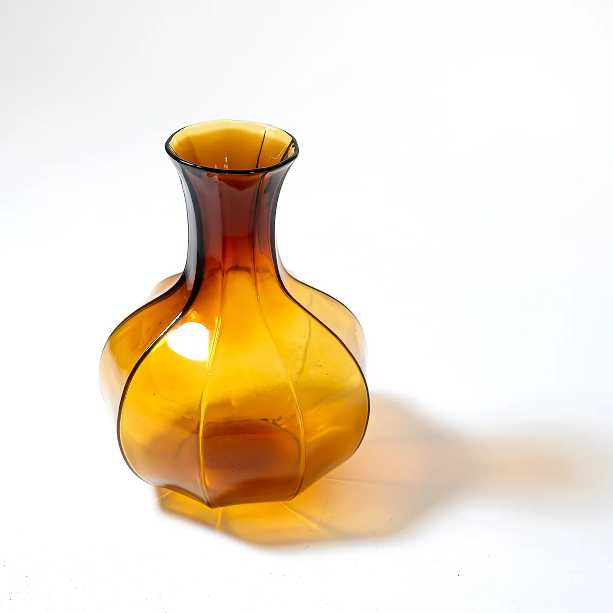 Tiara Indiana Amber Class Vase Flower Bouquet Vase - 8" x 6" 