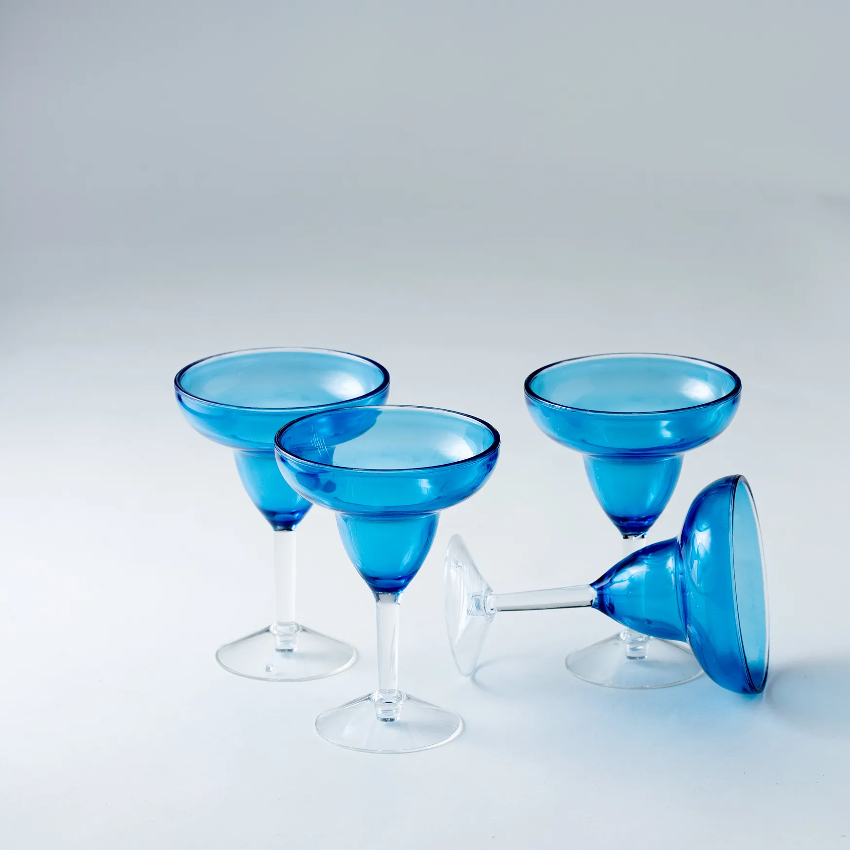 Set x 4 Blue Plastic Outdoor Margarita Glasses