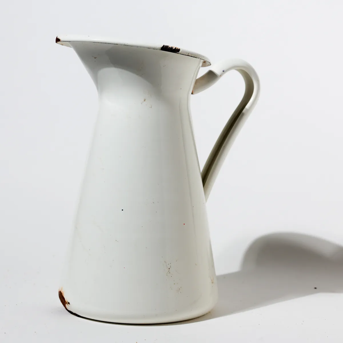 Vintage White Enamelware Pitcher Rustic Farmhouse Kitchen
