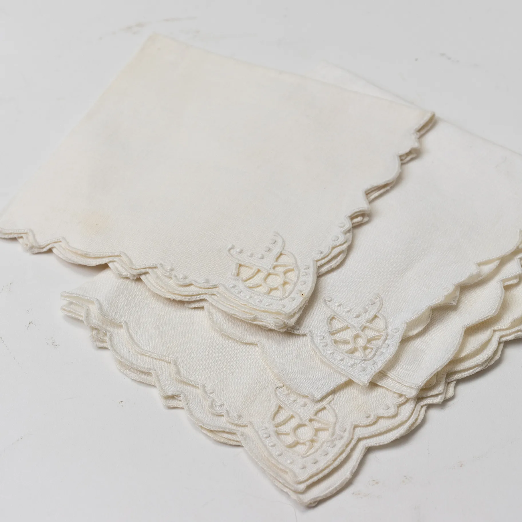 Linen Dainty White Embroidered Napkins x 8