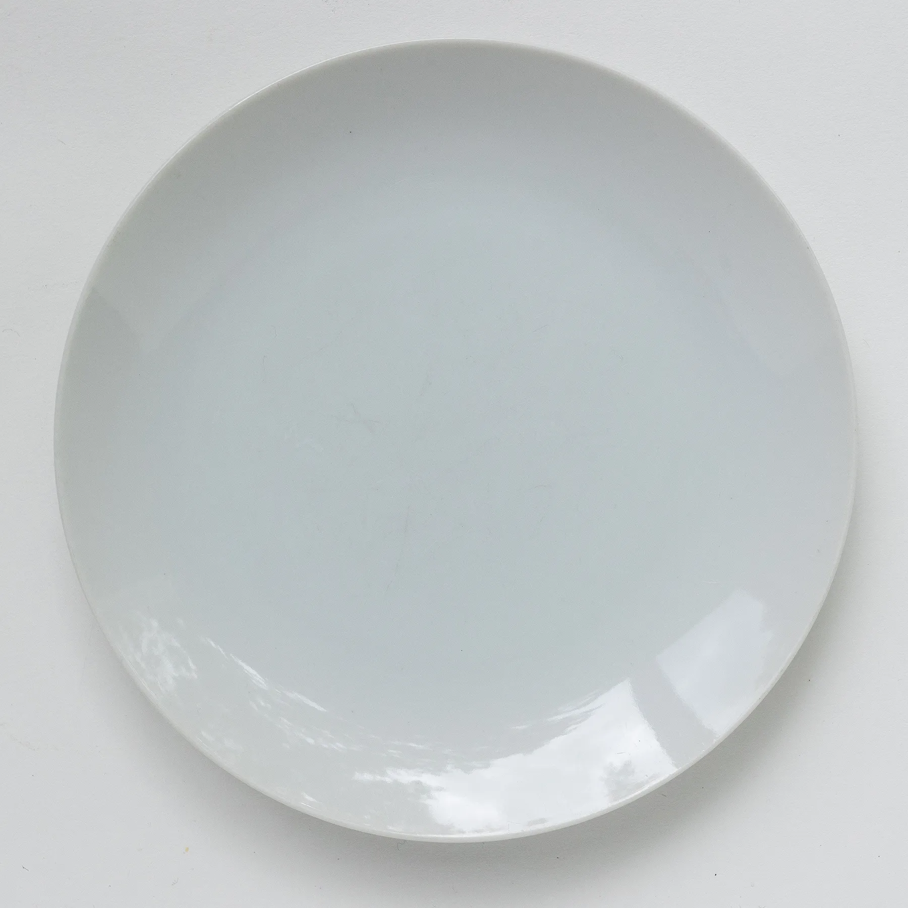 Plain White Round Plate 6.5" diameter x .75"