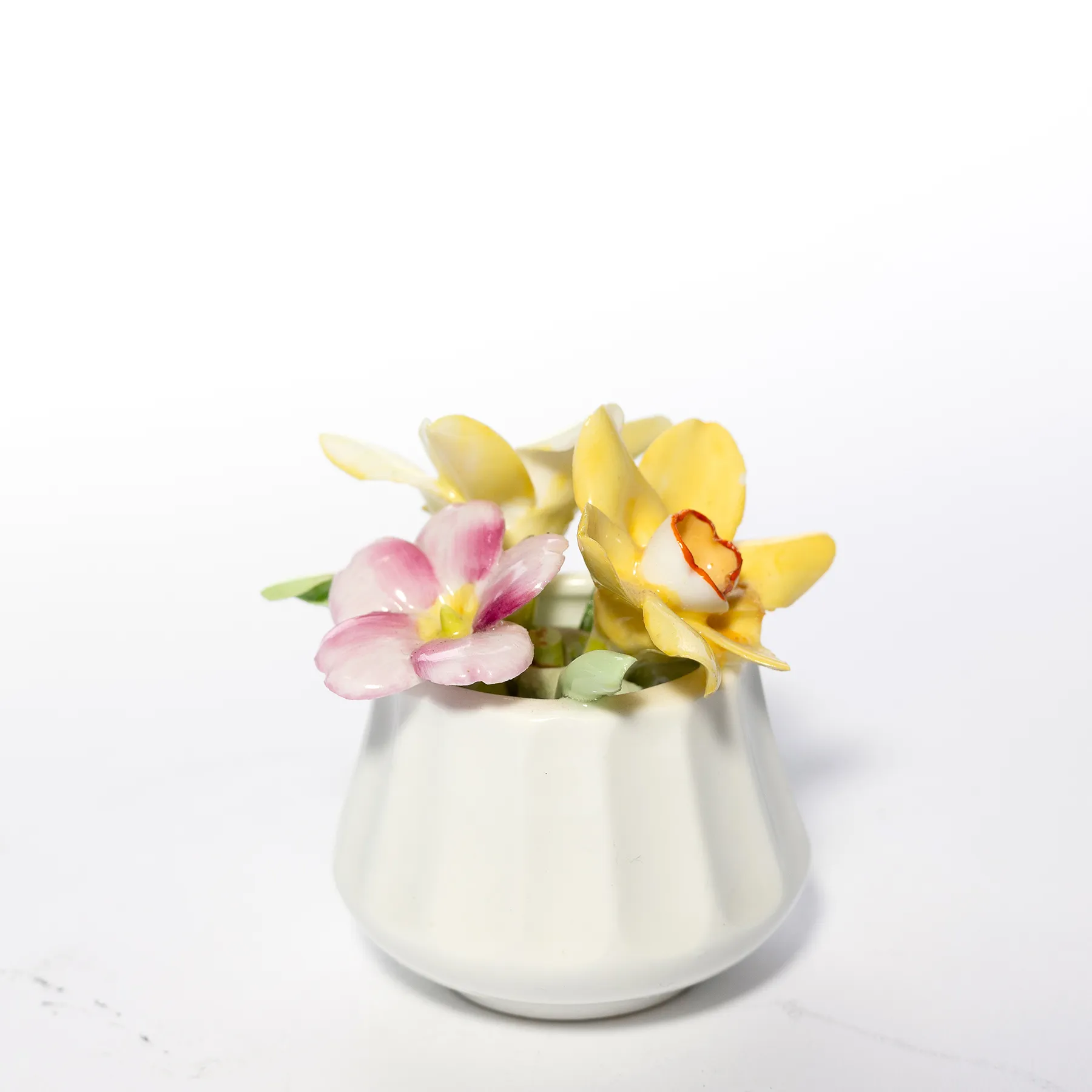 Classic Lefton Royal Dover Bone China Made in England Flower, Vintage - 3" x 2.5"