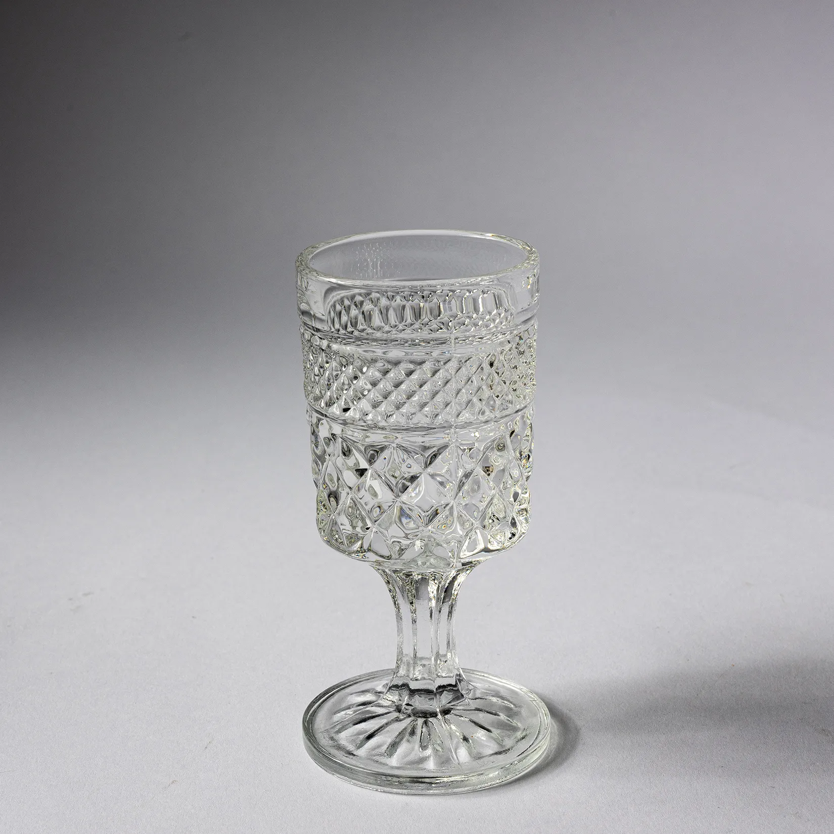 Crystal Cordial Stem Glass - 4.5" x 2" 